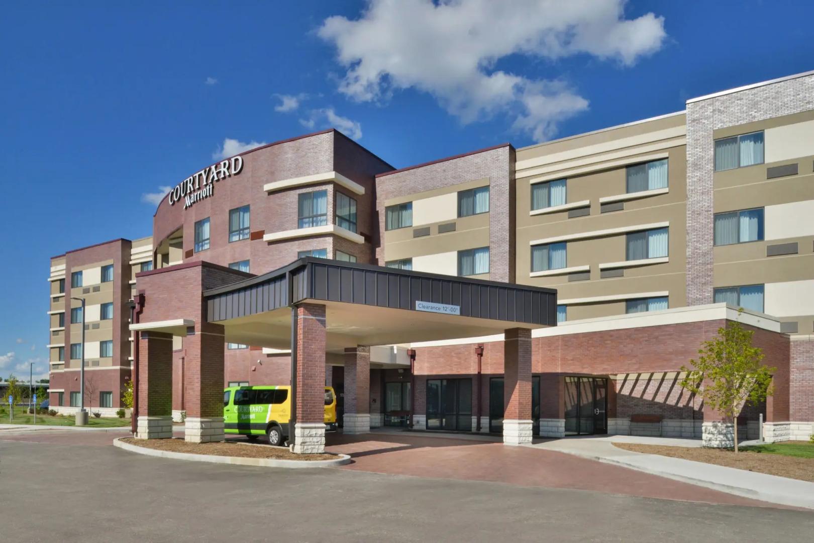 Courtyard by Marriott St. Louis Chesterfield