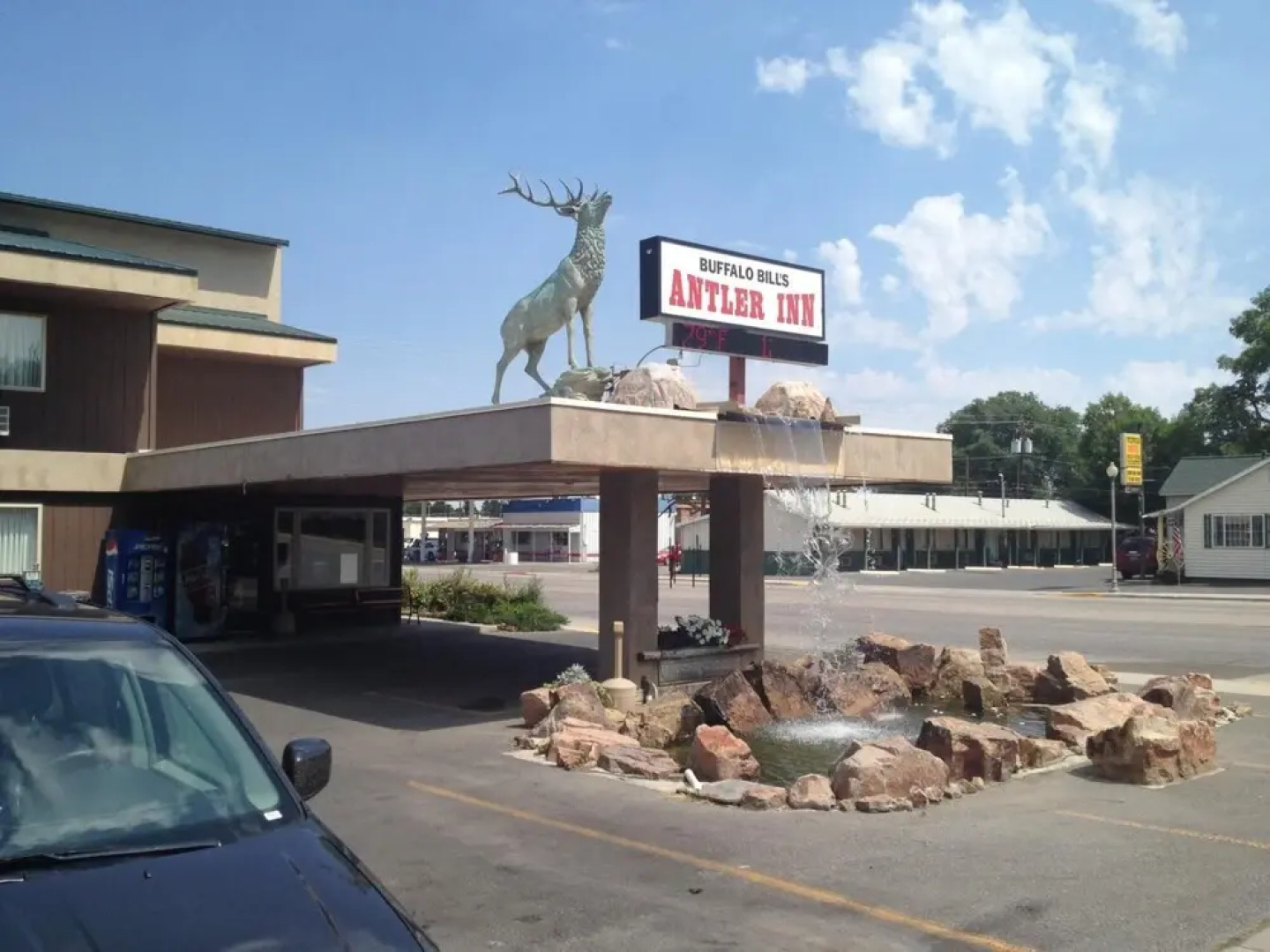 Buffalo Bill's Antlers Inn