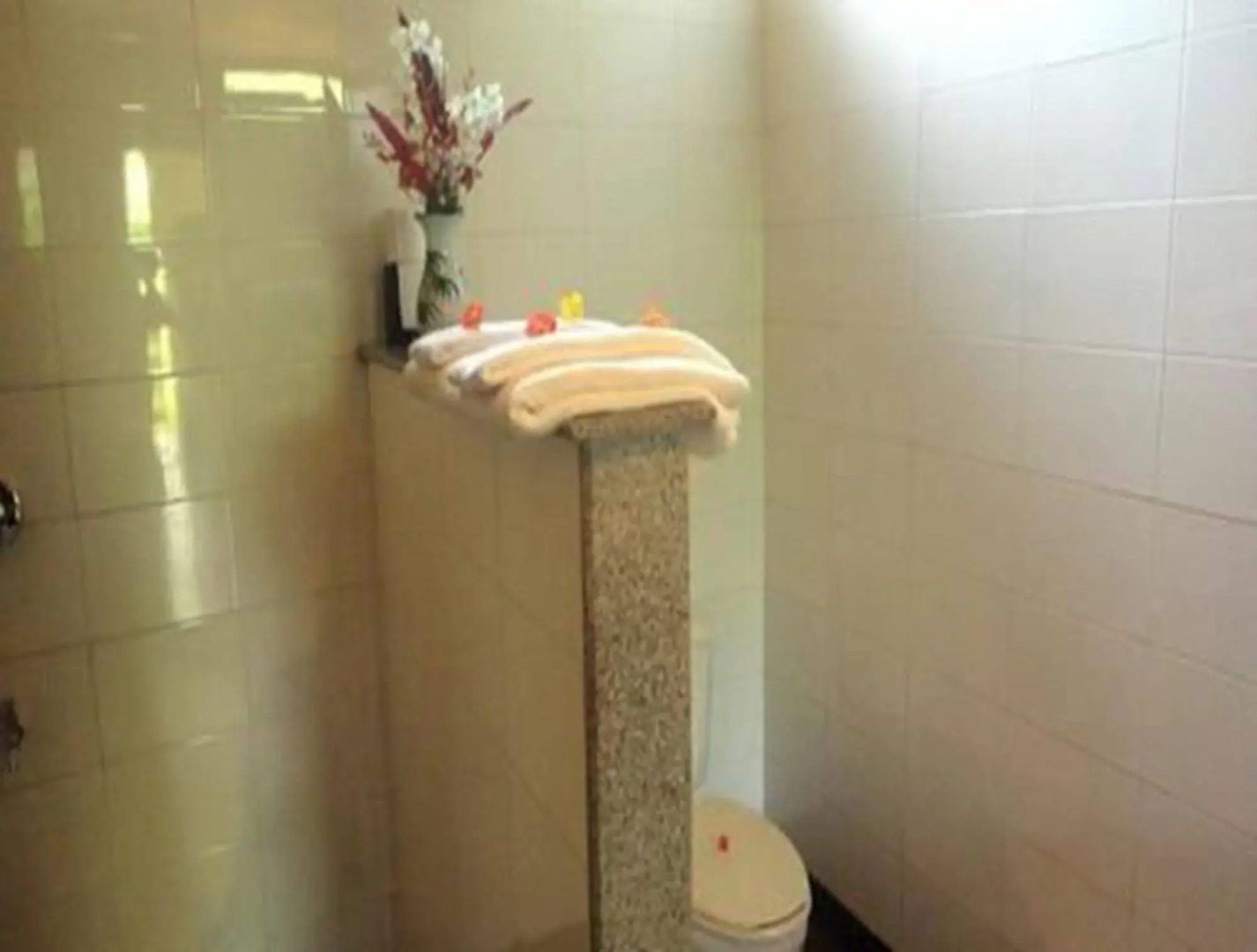 Golden Sunrise Hotel