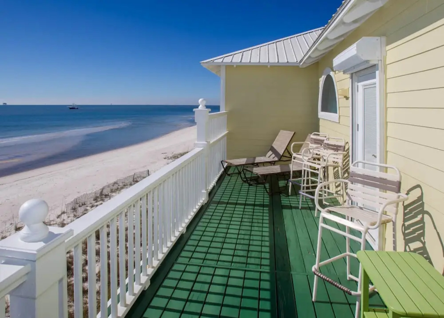 Serenity on the Shore 5 Bedrooms 4.5 Bathrooms Home