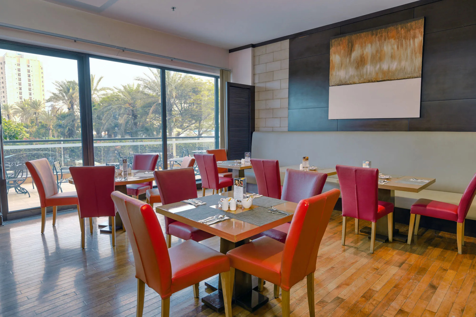 Отель Park Apartments Dubai, an Edge by Rotana