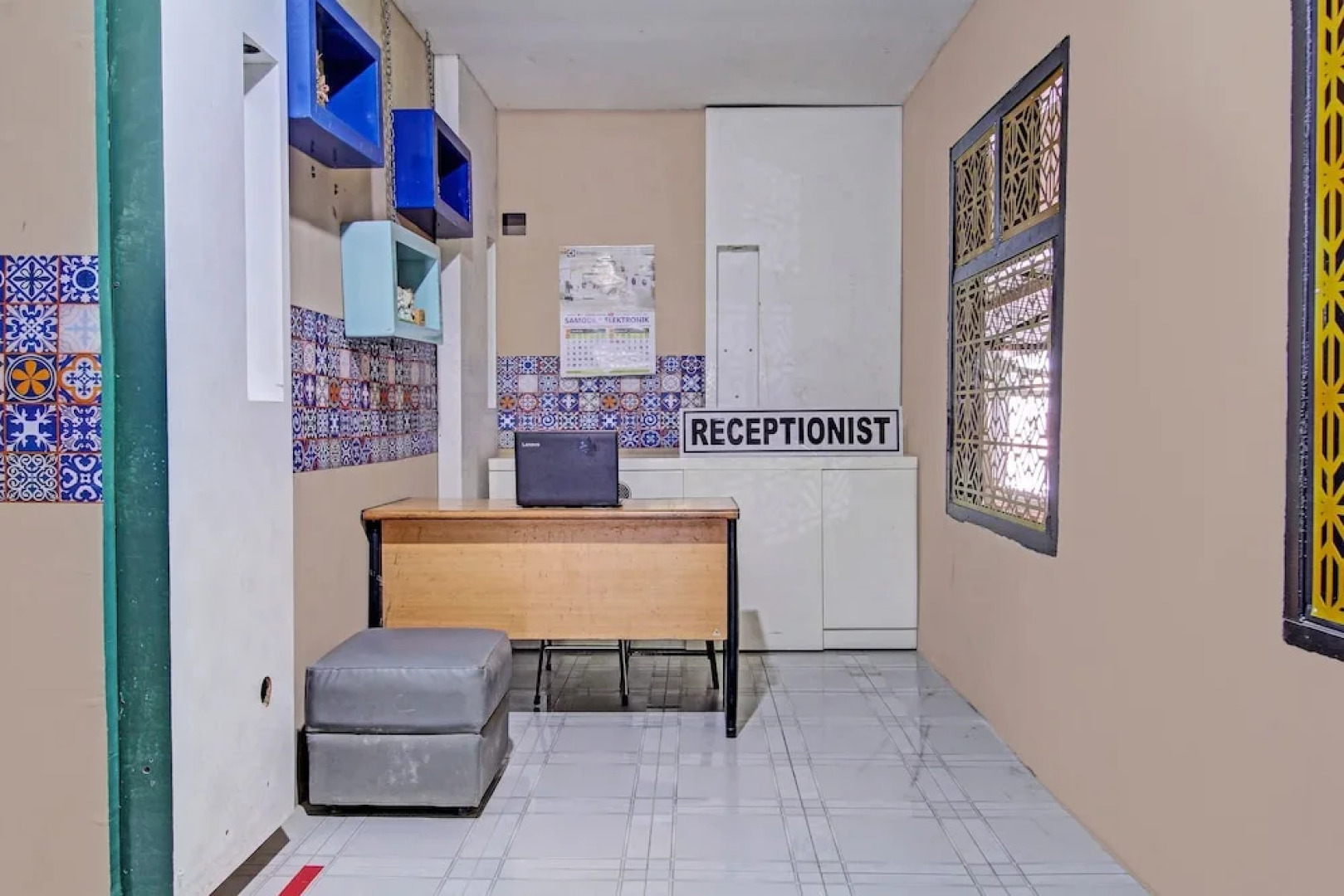 OYO Life 92032 Utama Hotel & Karaoke