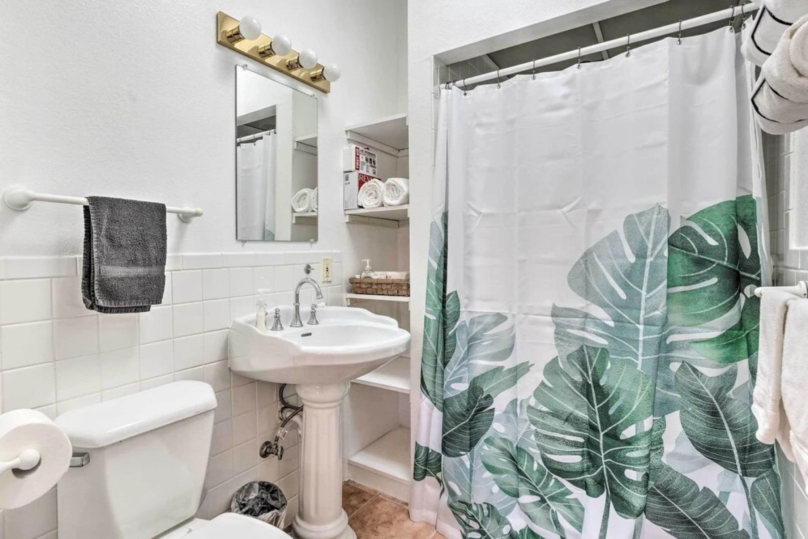 Cozy & Relaxing Eloy Apartment w/ Pool Access