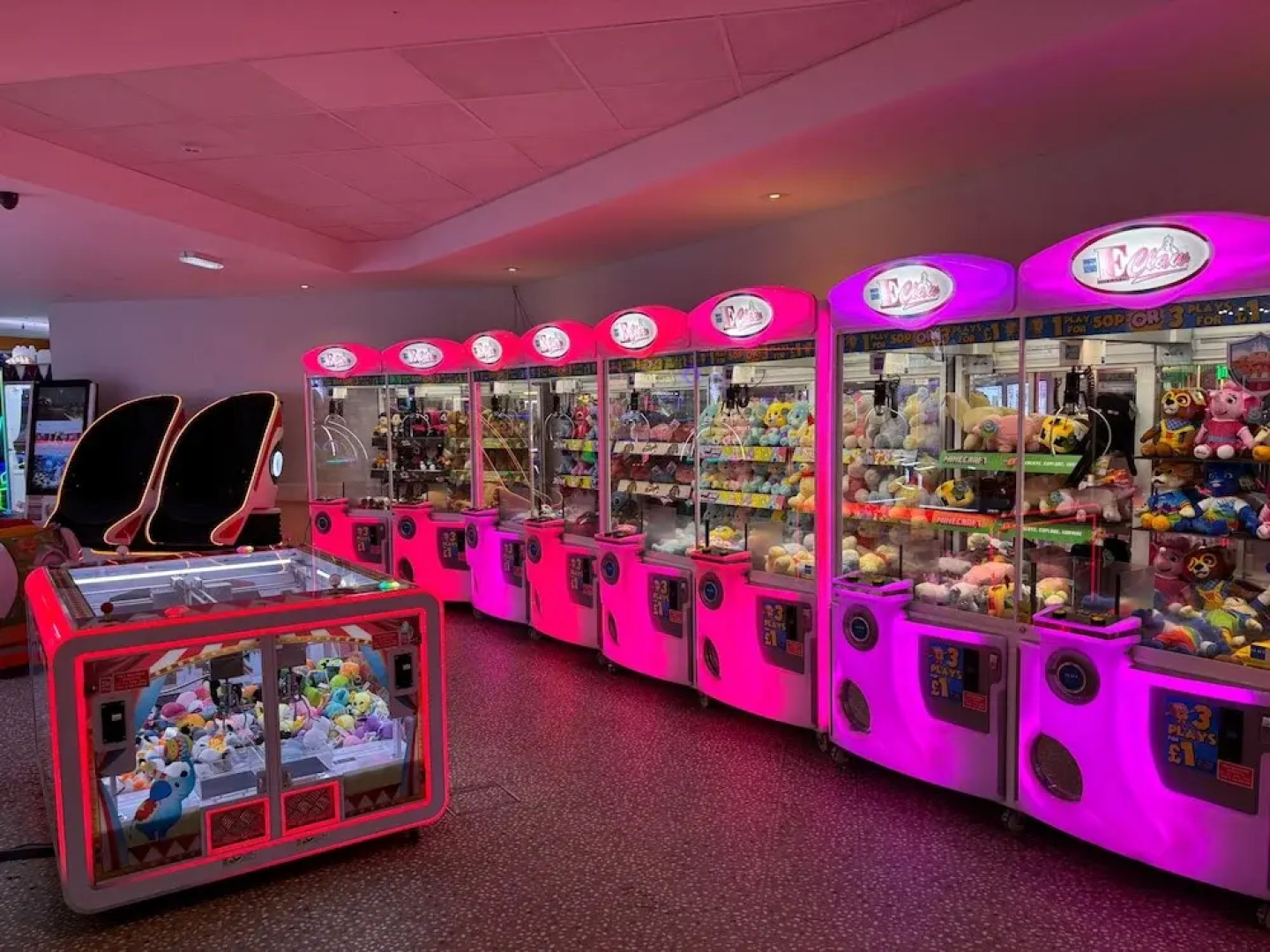 Hafan y Mor Park 3-bed Caravan, Sleeps 8, Pets Ok