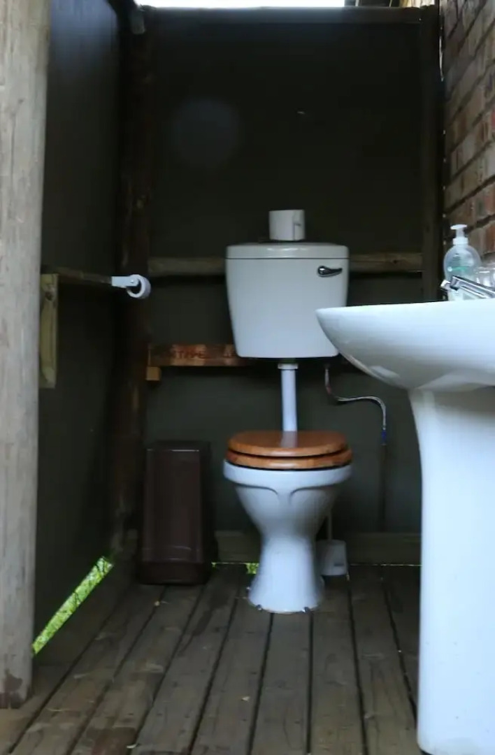 Thorn Tree Bush Camp