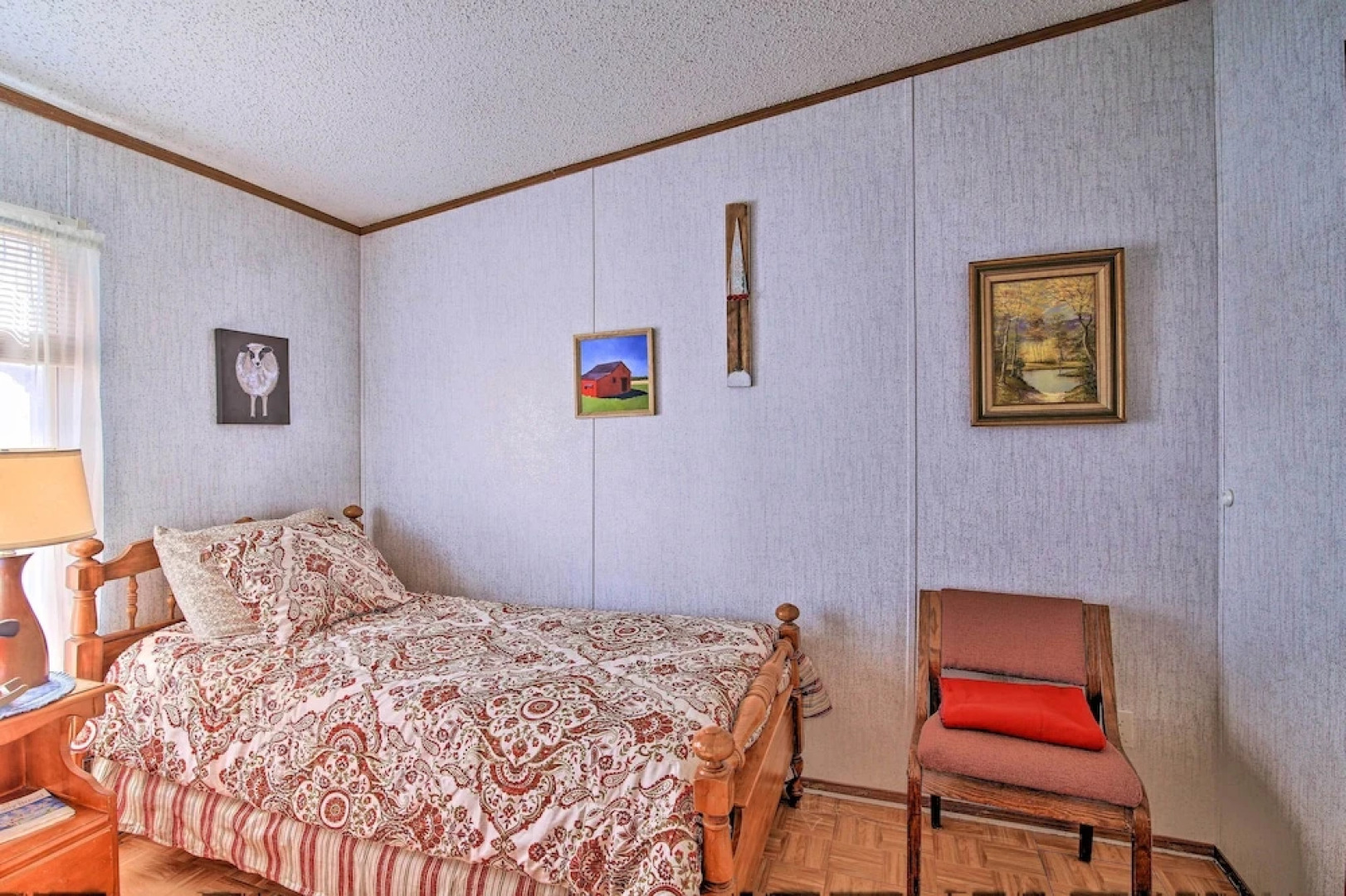 Utopia Family Home w/ Mountain Viewing Deck!