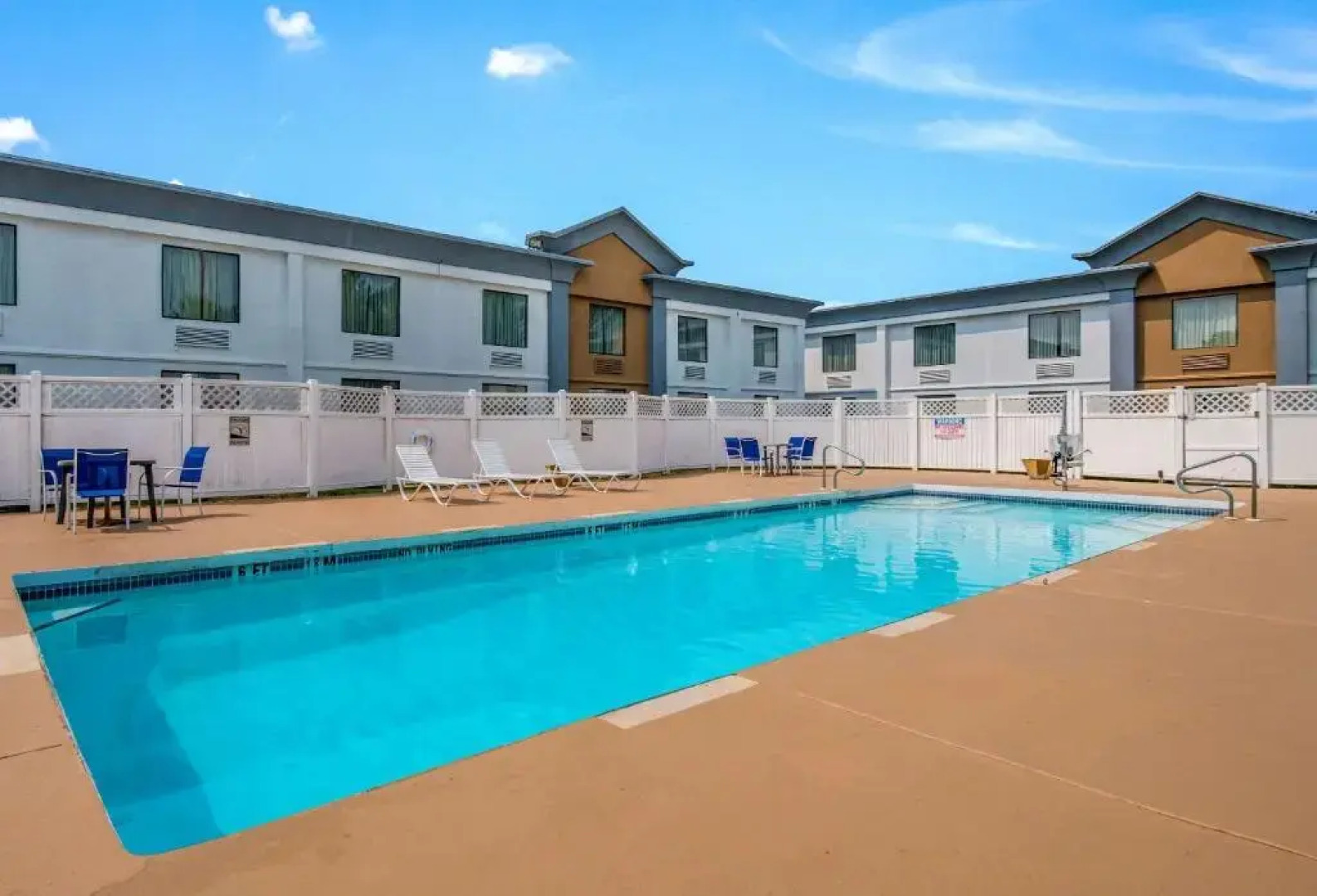 Motel 6 Chambersburg