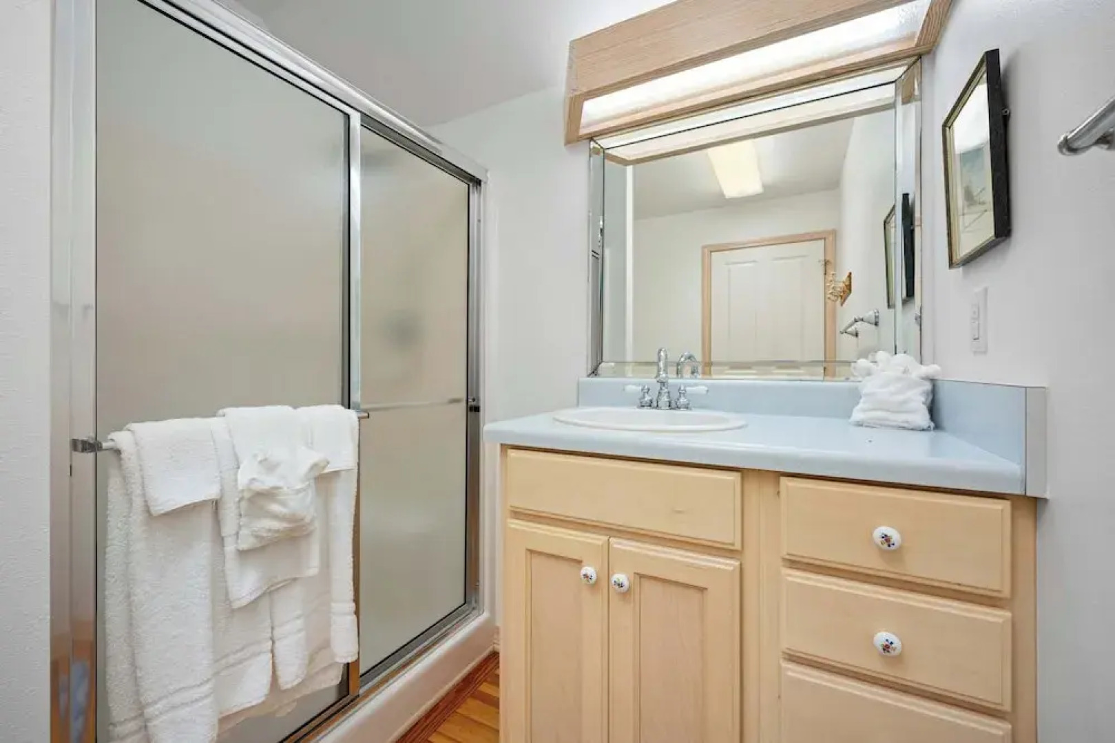 Secluded Waterfront Retreat for 23 Dock, Pets OK