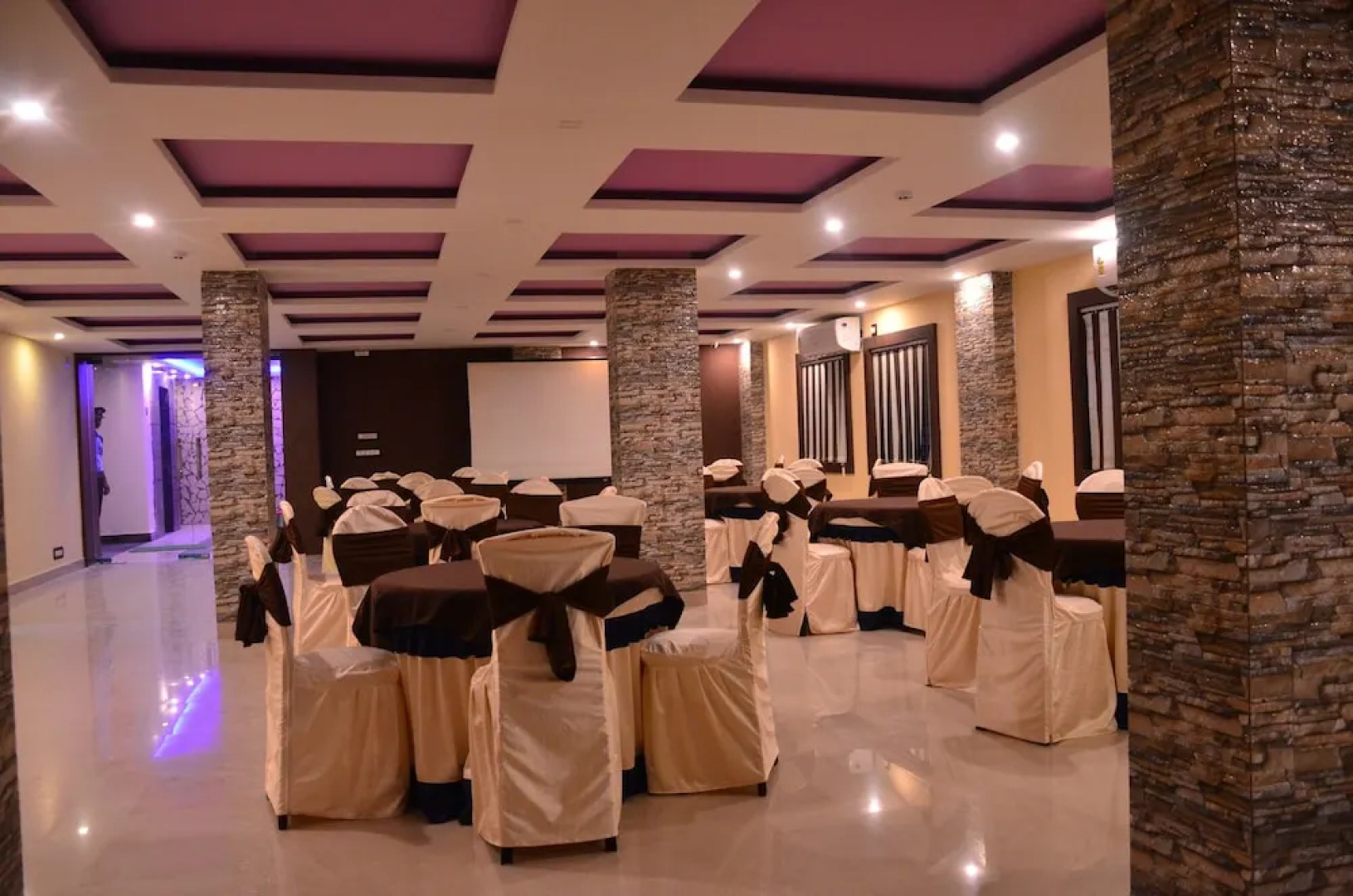 Dolphin Chocolate Inn