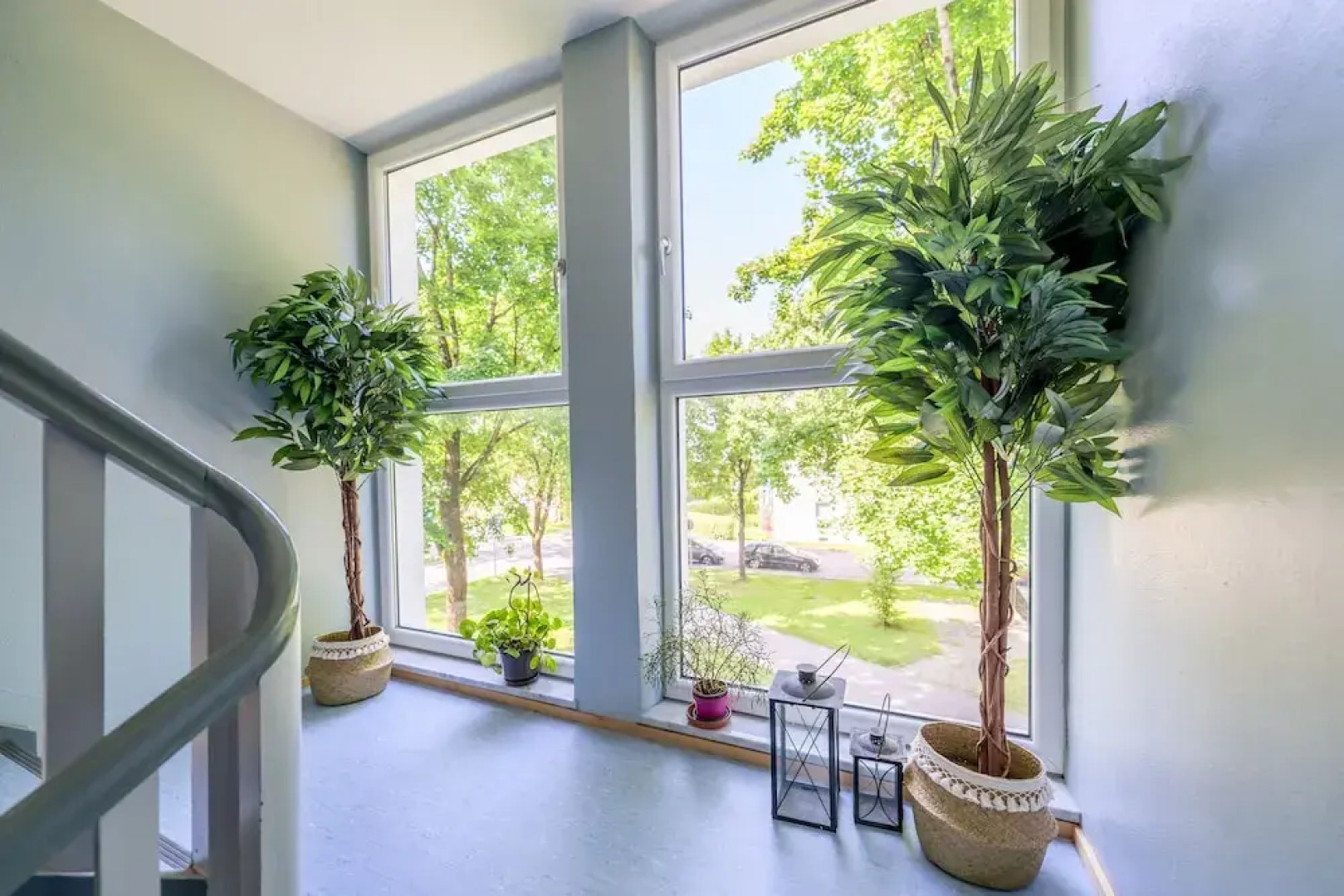 DG Links 40m 2-Zimmer Wohnung