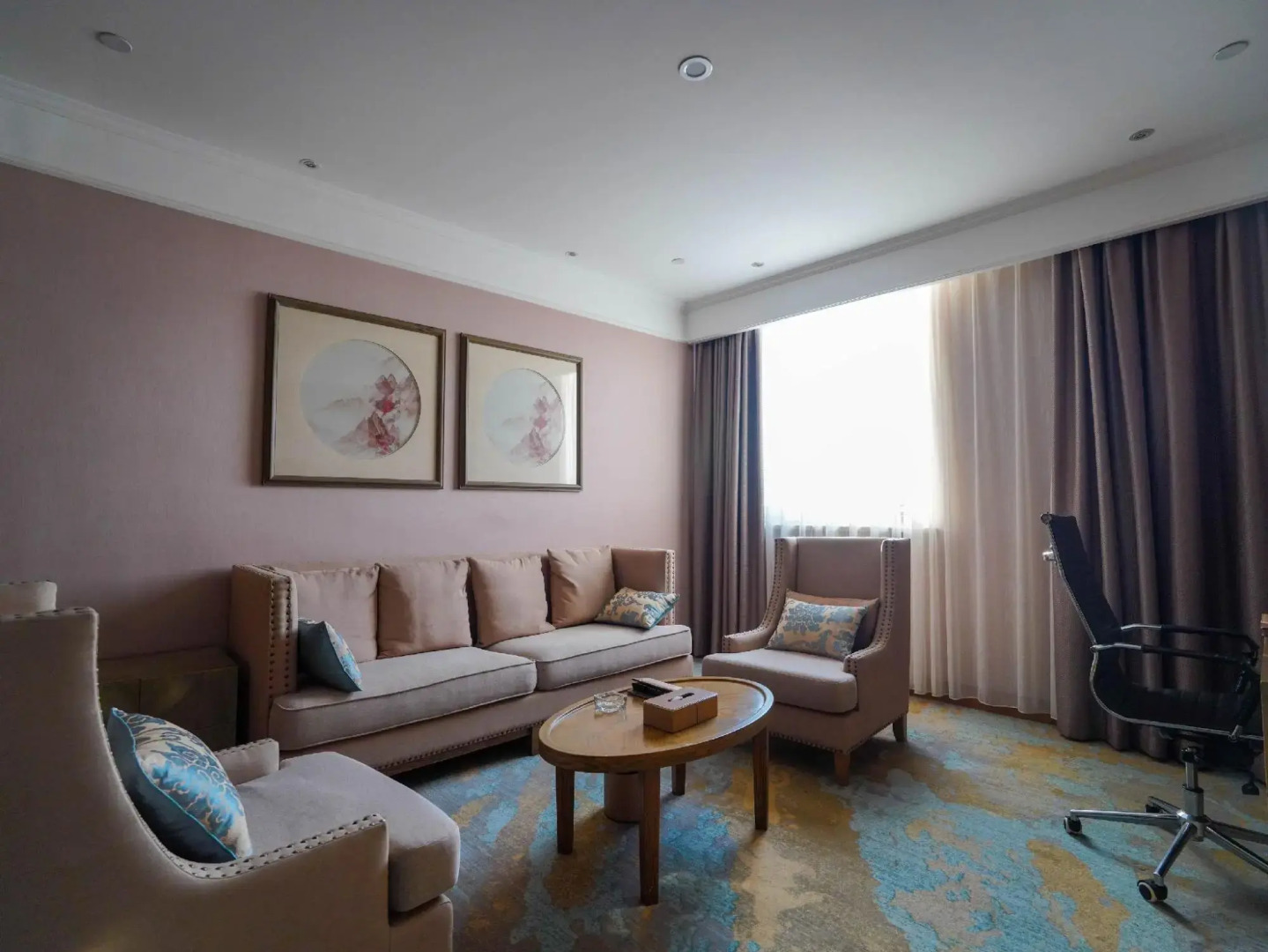 Zhongmao International Hotel