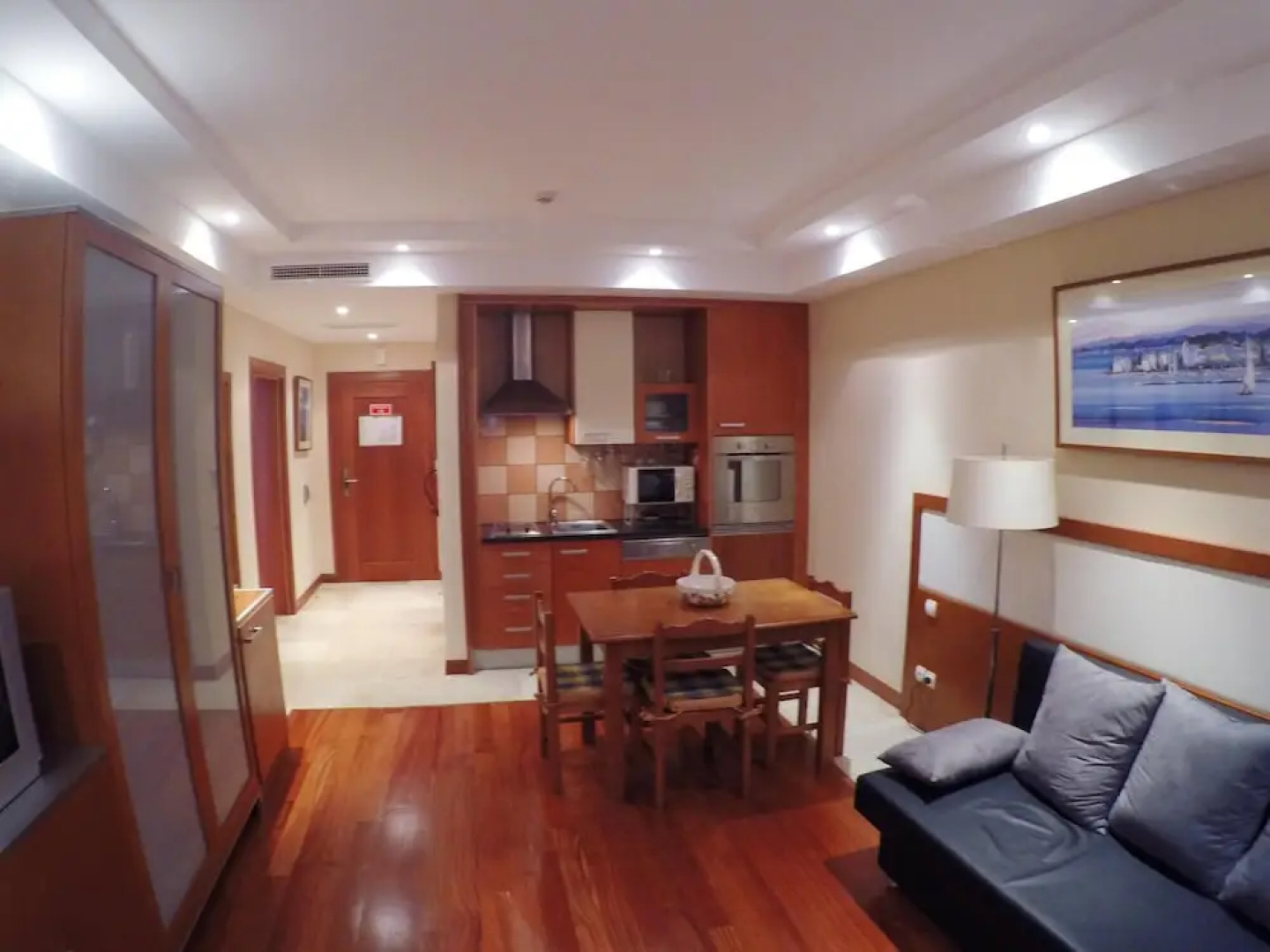 Apartment With one Bedroom in Estômbar, With Wonderful City View, Pool