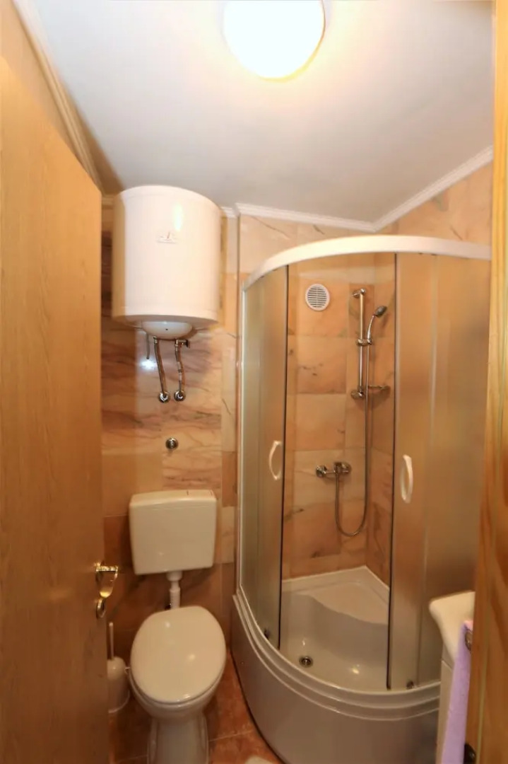 Holiday house in stone with heated pool