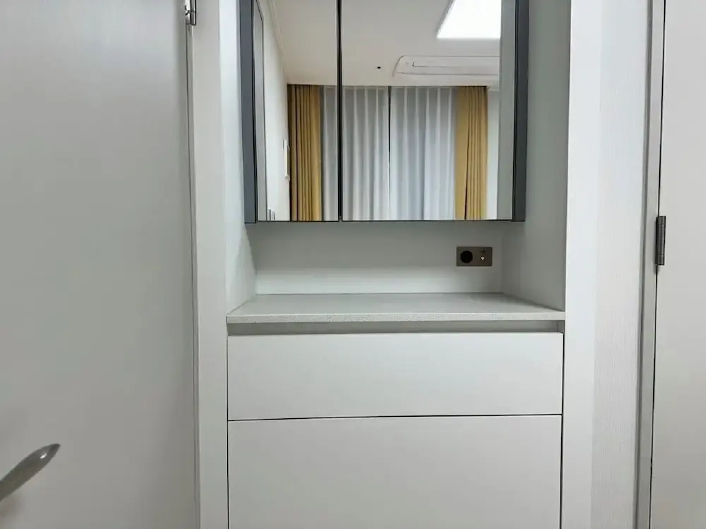 The November Stay Guri