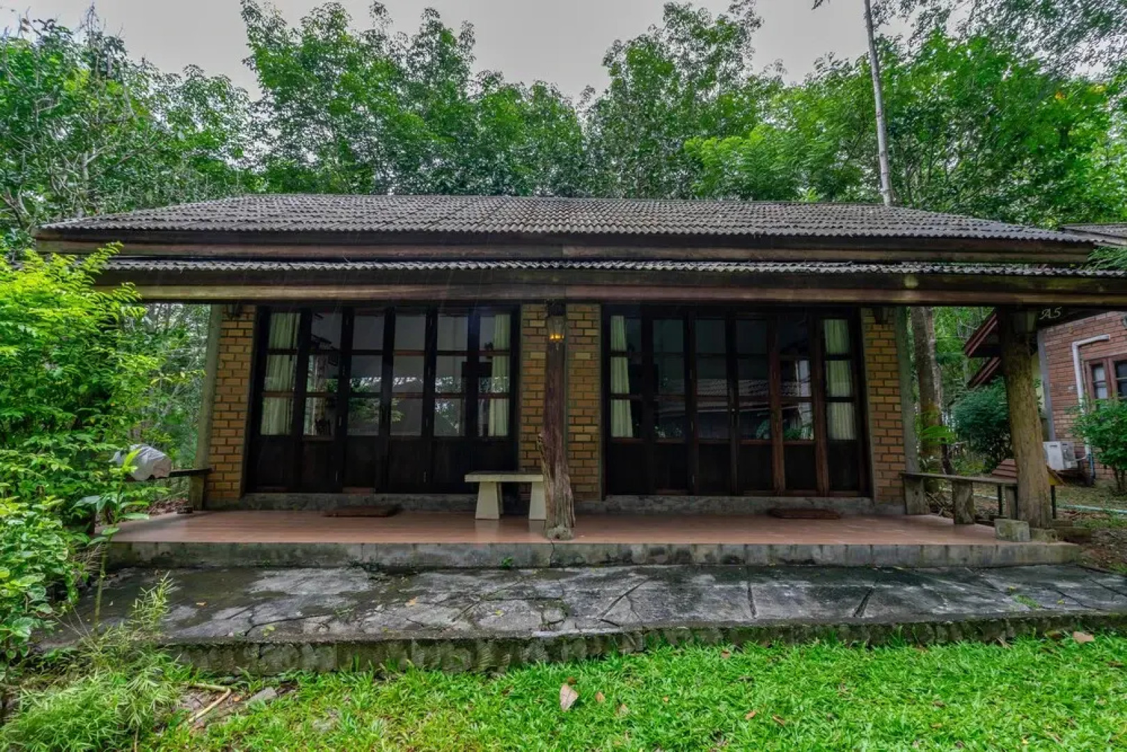 Donsak Orchid Resort