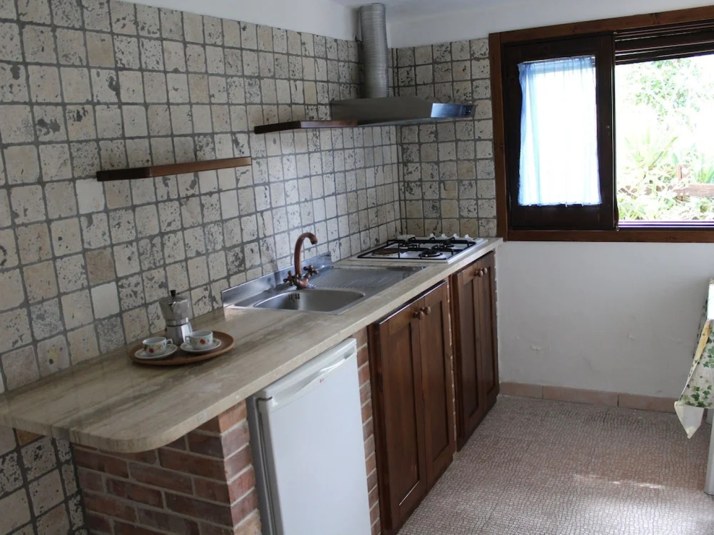 Secluded Holiday Home in Matino With Swimming Pool