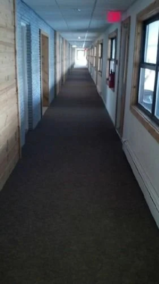 Edmond's Au Gres Inn