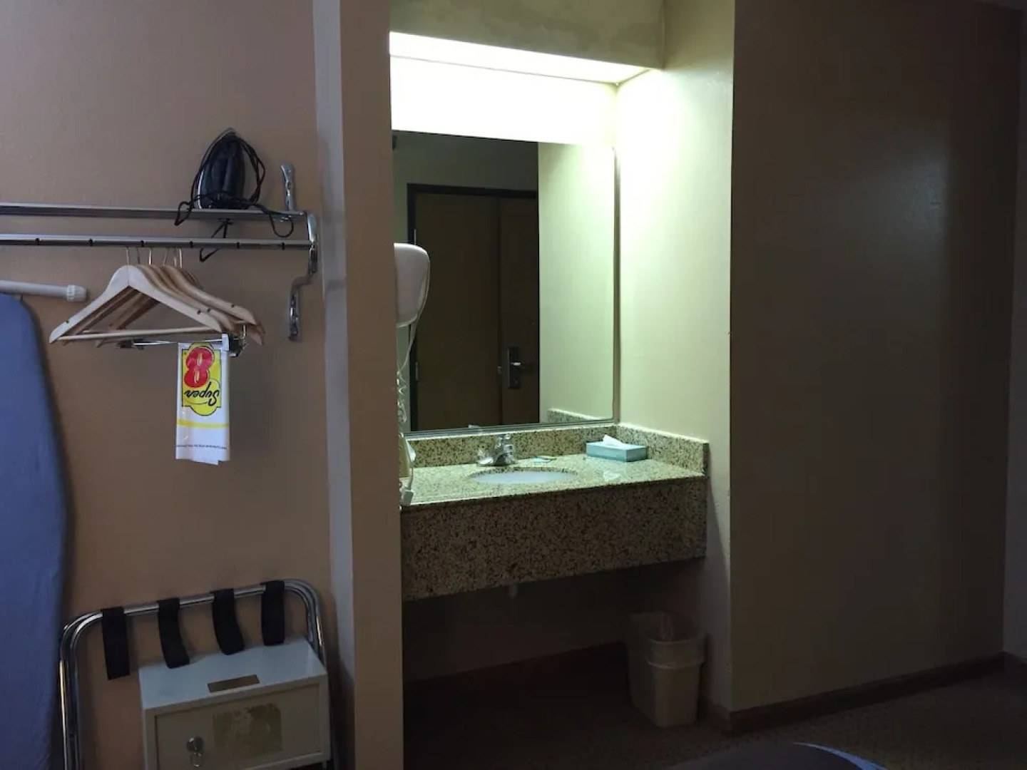 Super 8 Ohare Chicago Elk Grove Village