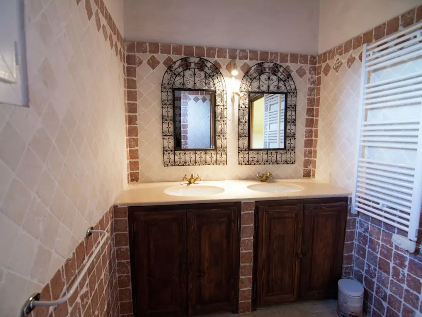 Welcoming Villa with Private Pool in Montfrin