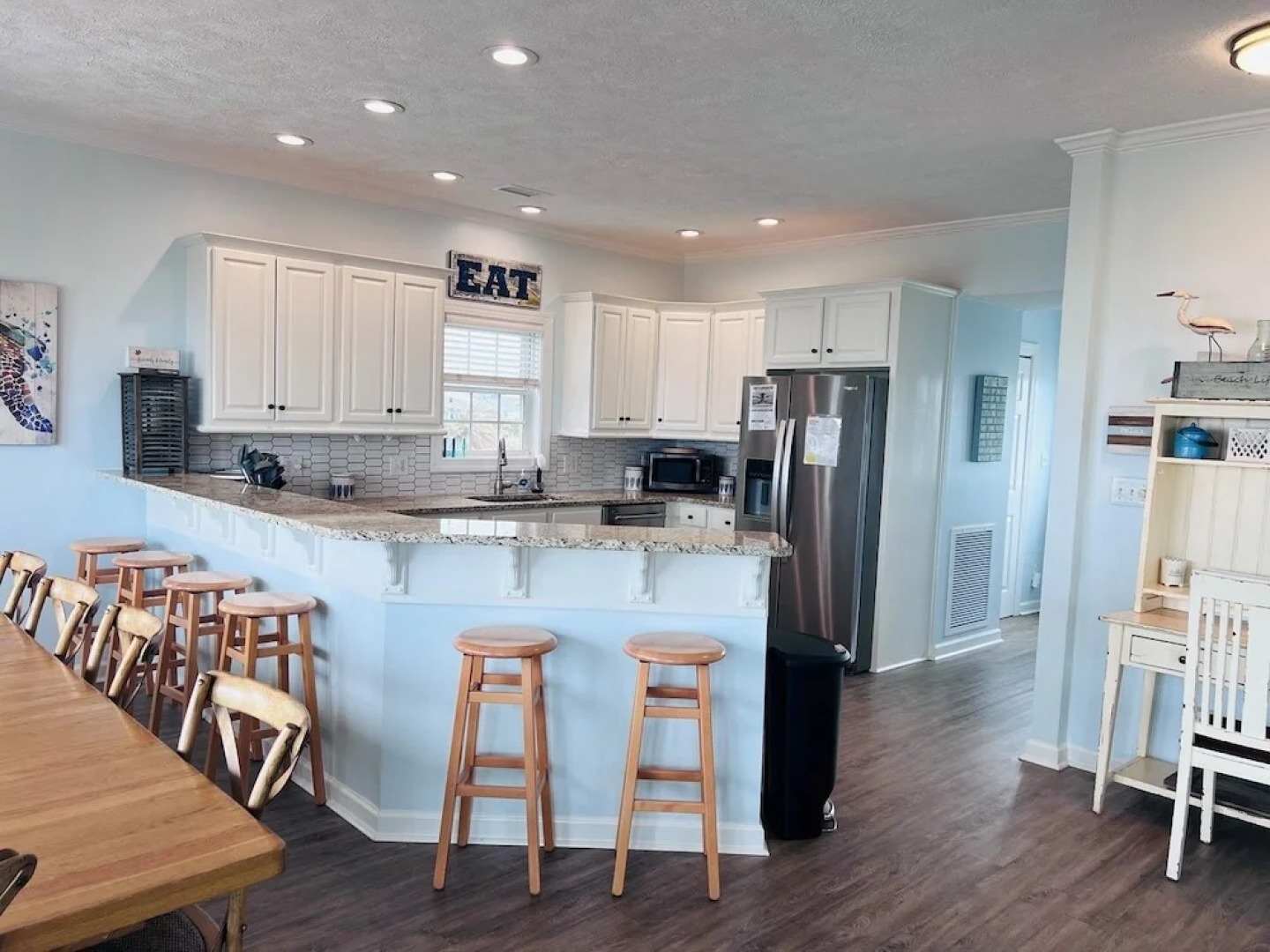 Sunny Times 4 Bedroom Home by RedAwning