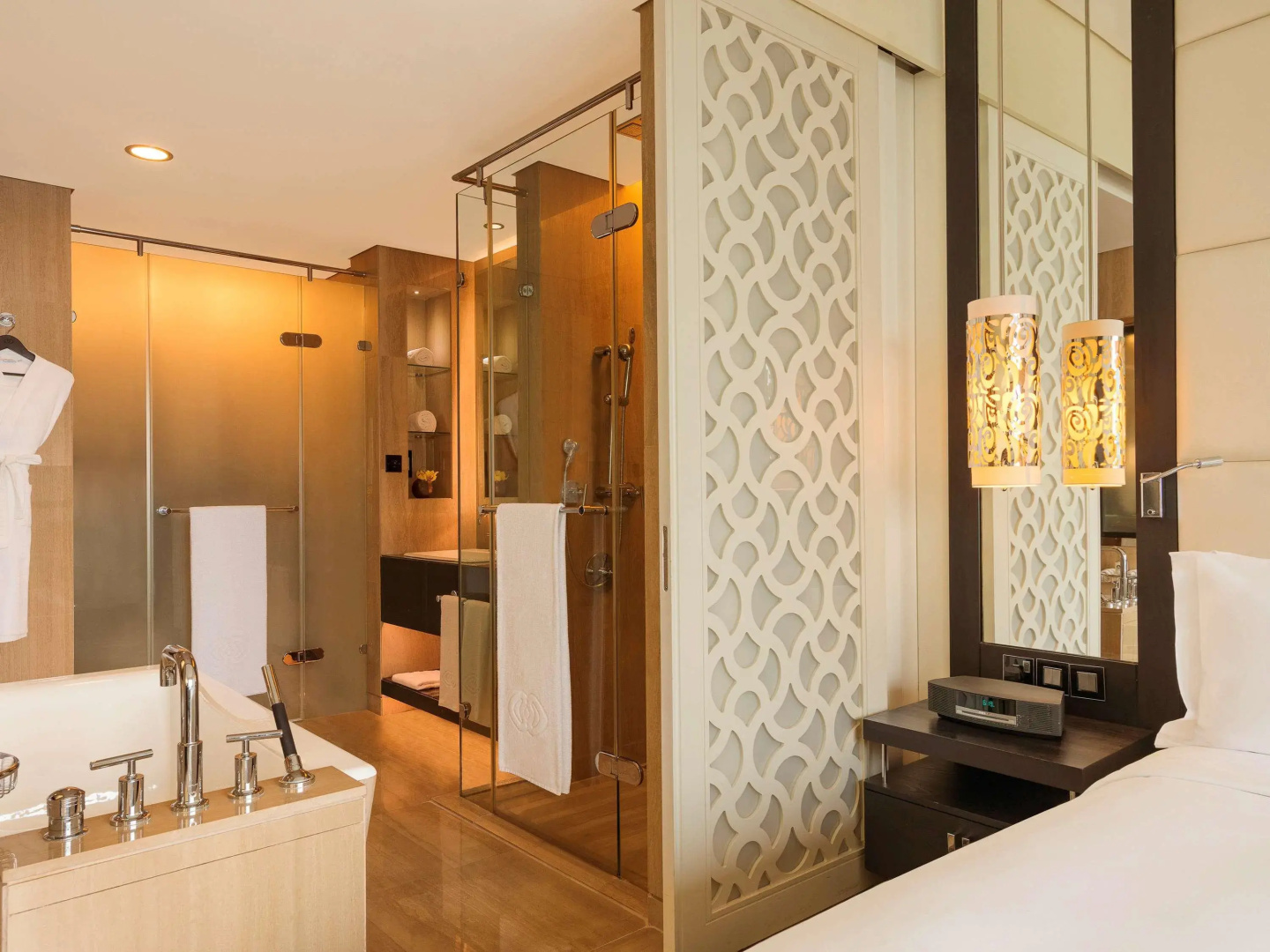 Отель Sofitel Abu Dhabi Corniche