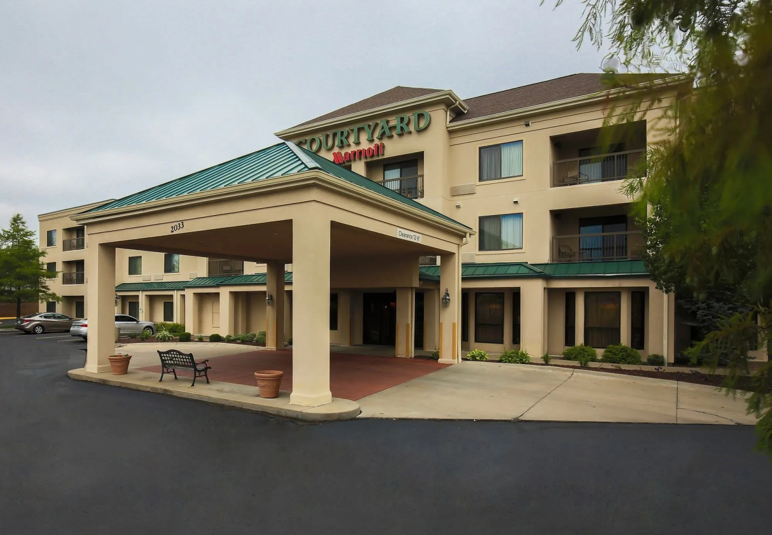 Courtyard by Marriott Topeka