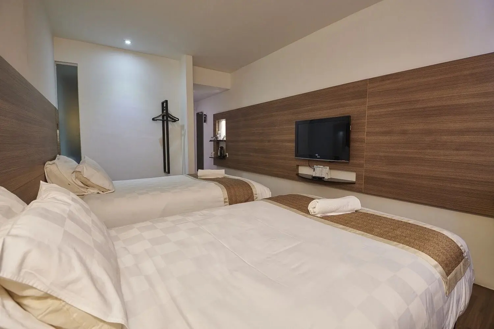 The Leverage Business Hotel Mergong