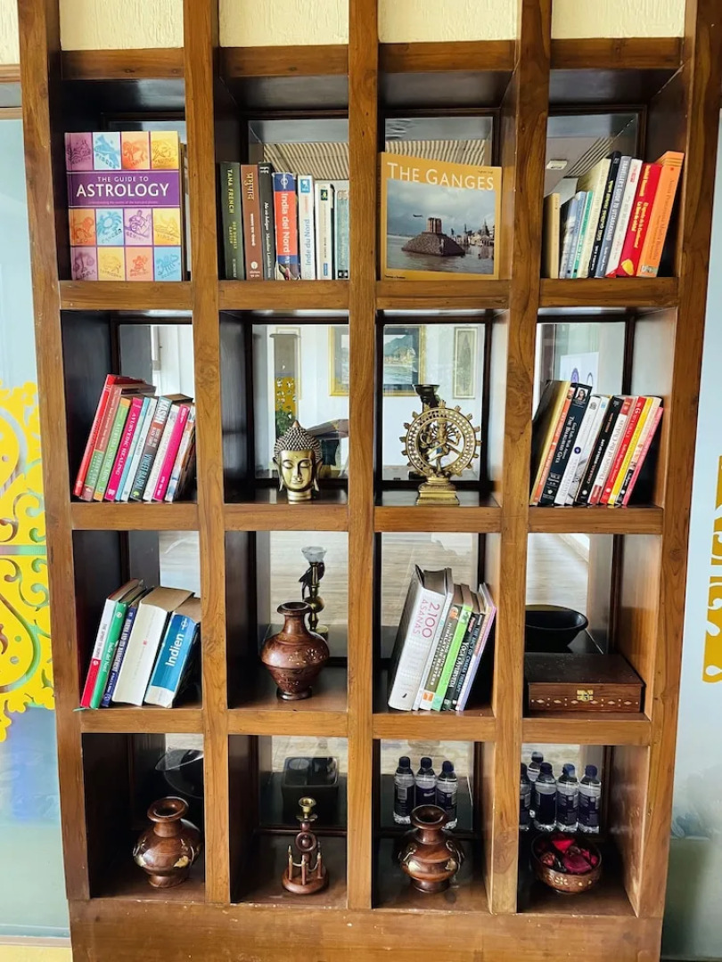 Yog niketan by sanskriti