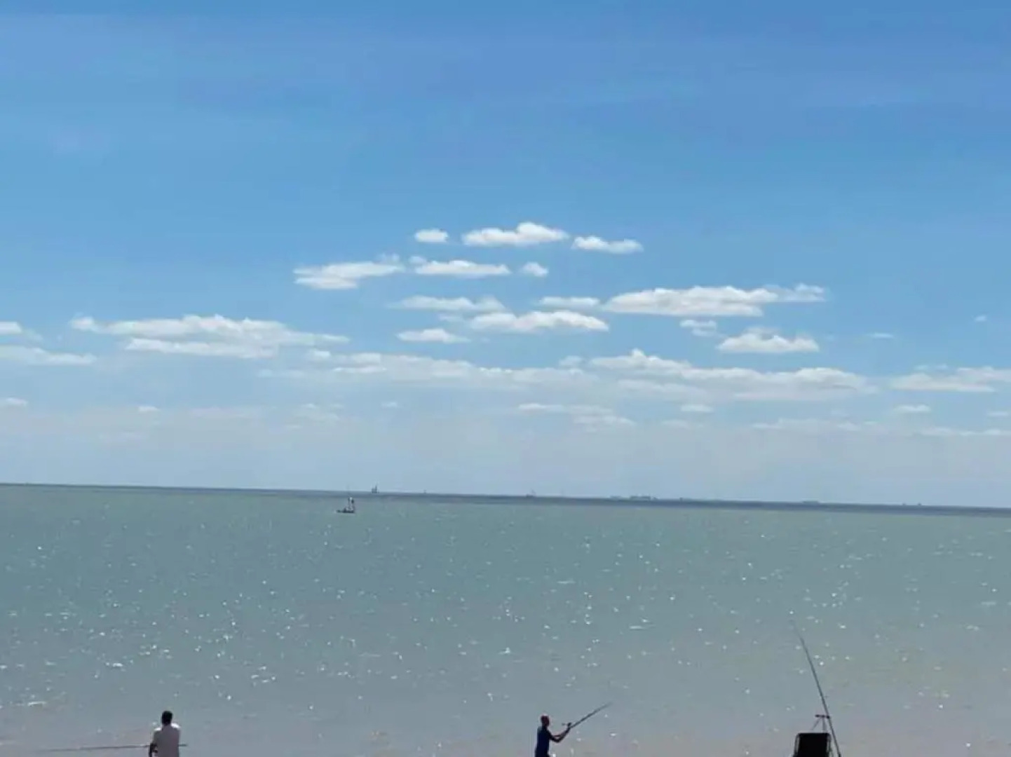 Lodge - Sleeps 8 - Parking, Wifi,