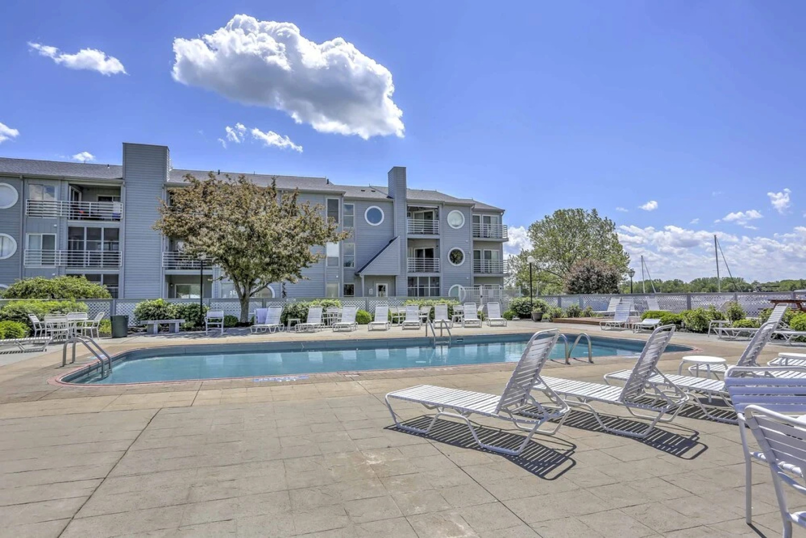 Charming Port Clinton Condo w/ Community Amenities