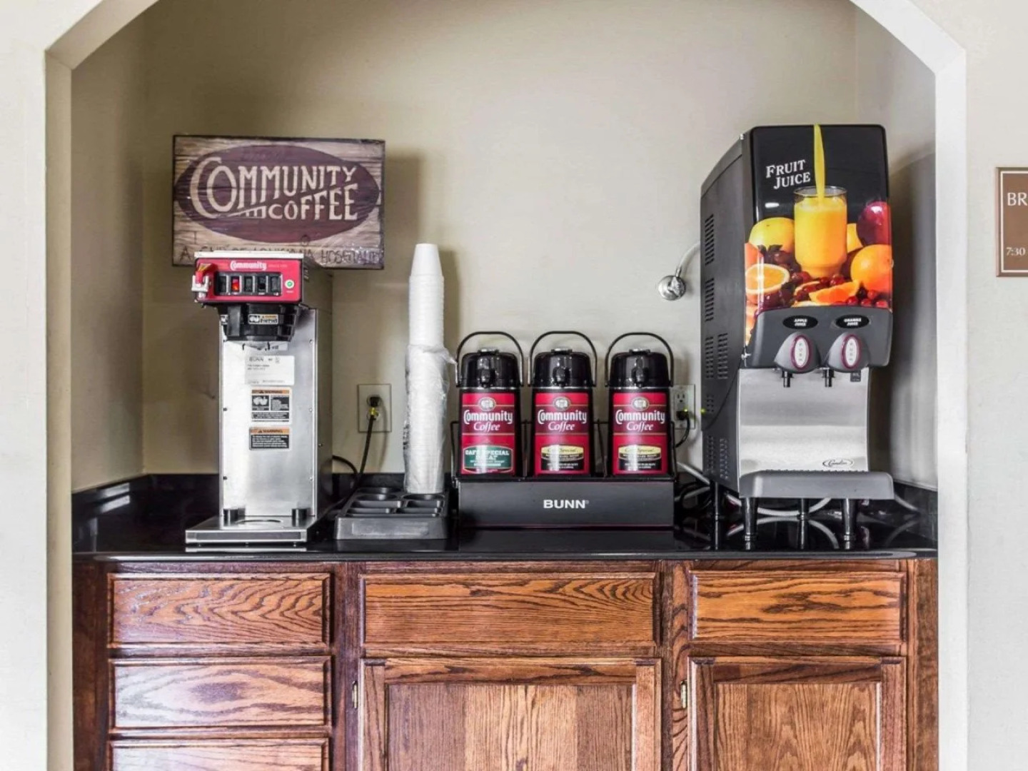 Country Hearth Inn & Suites