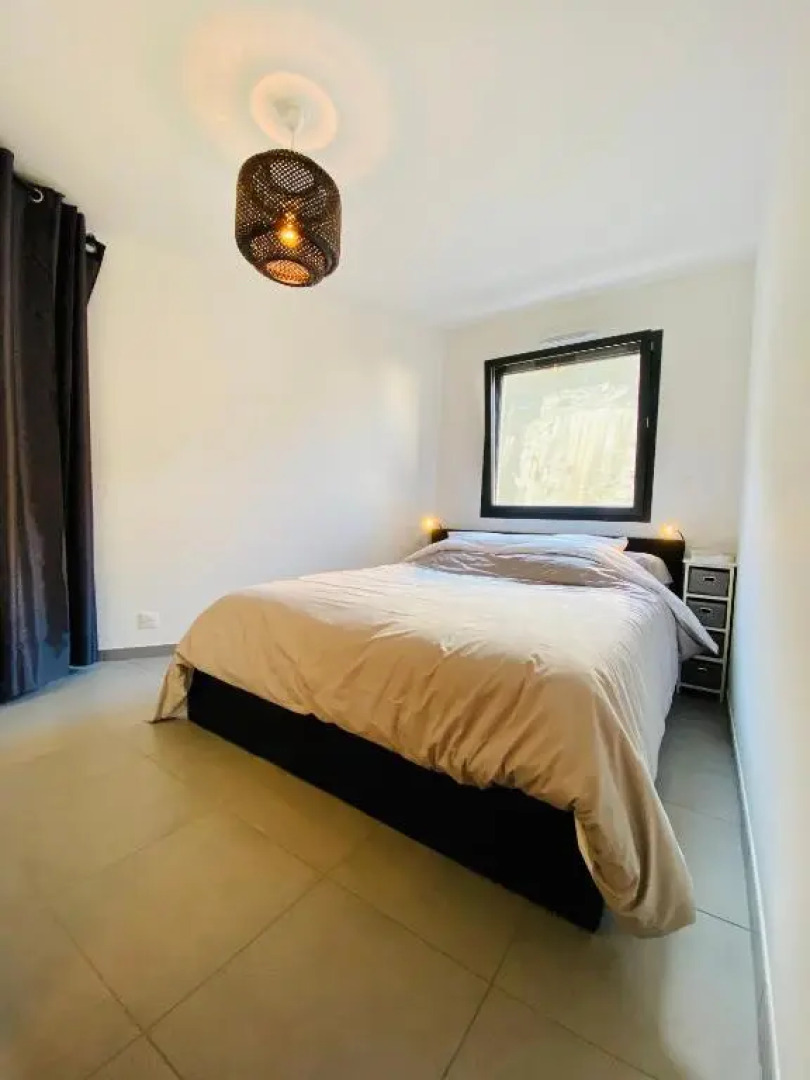 Appartement neuf tout confort en bord de mer