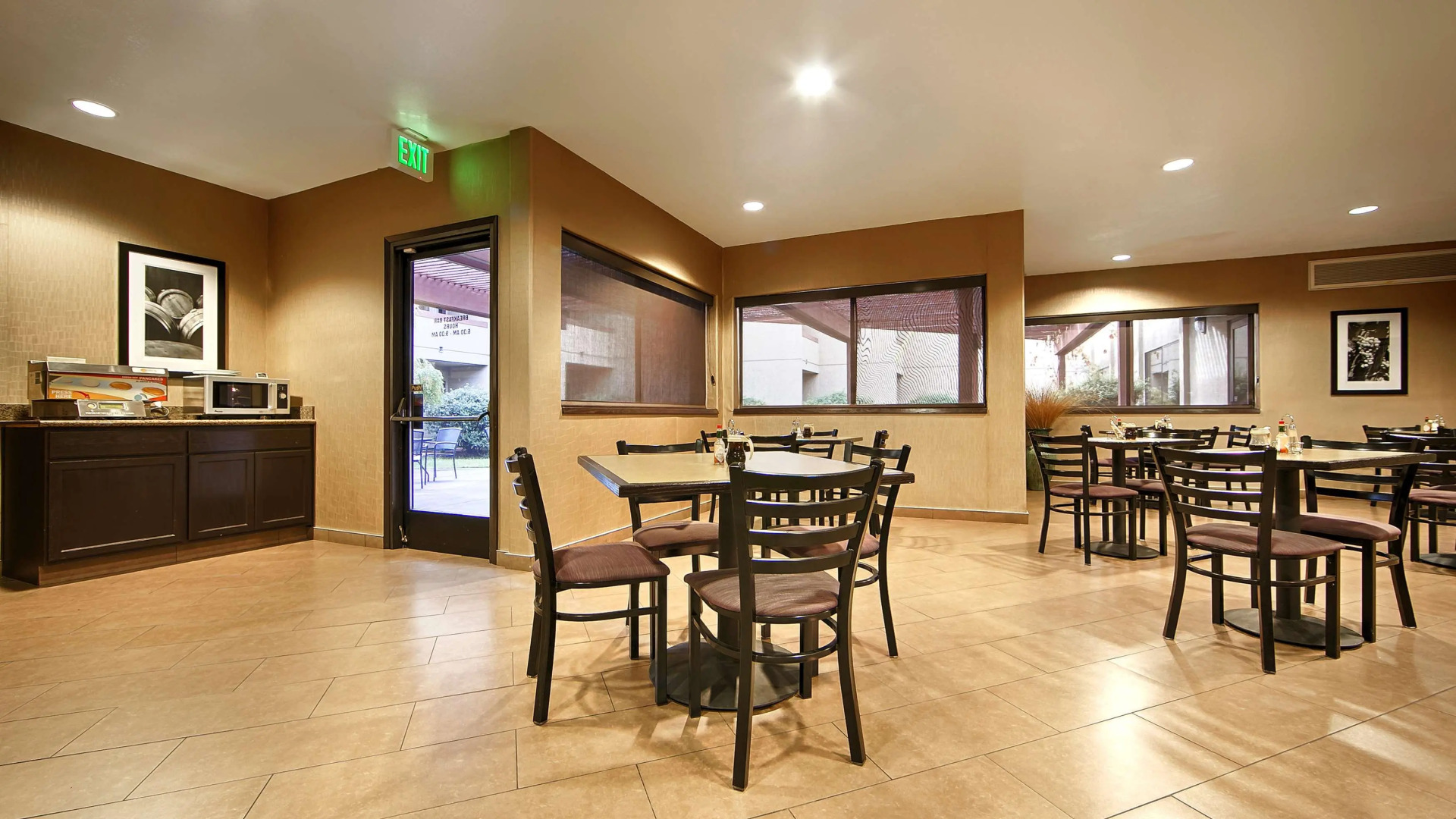 Best Western Plus Wine Country Inn & Suites