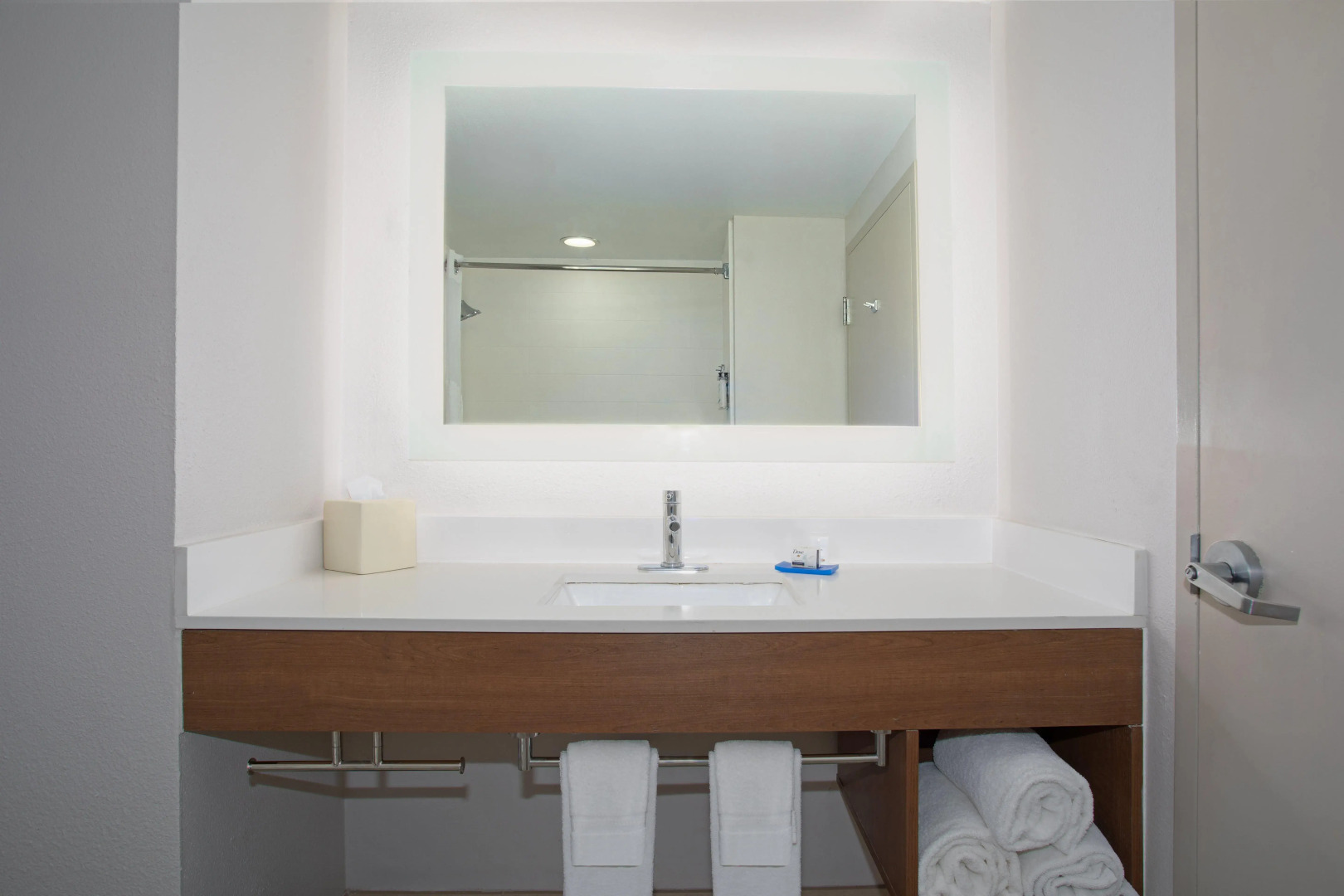 Holiday Inn Express & Suites Tucson by IHG