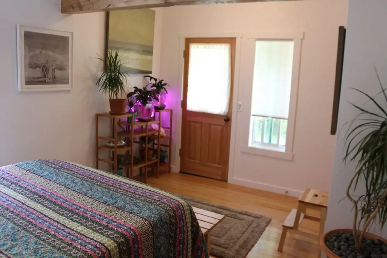 River Stone Inn & Gallery