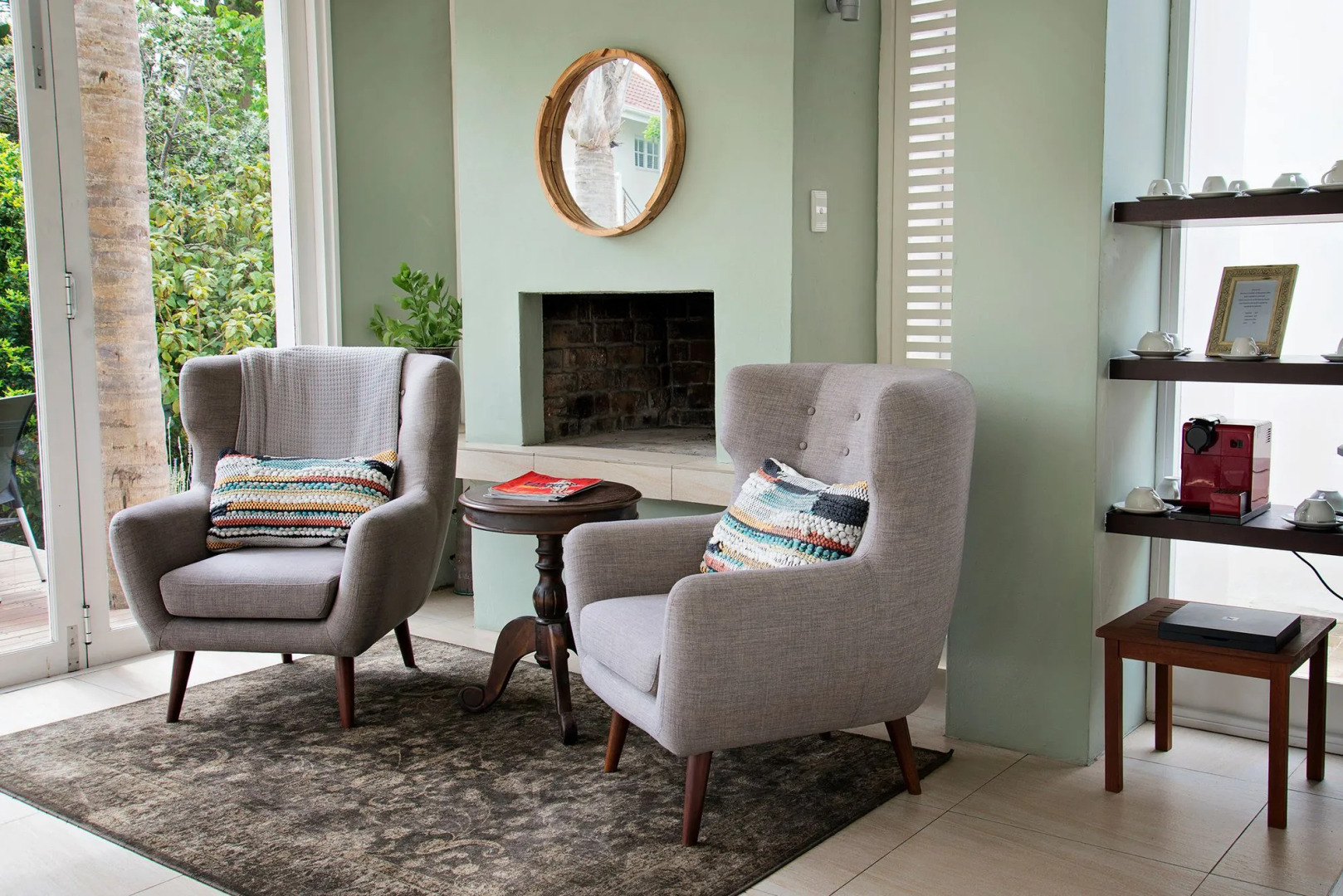 First Avenue Guesthouse