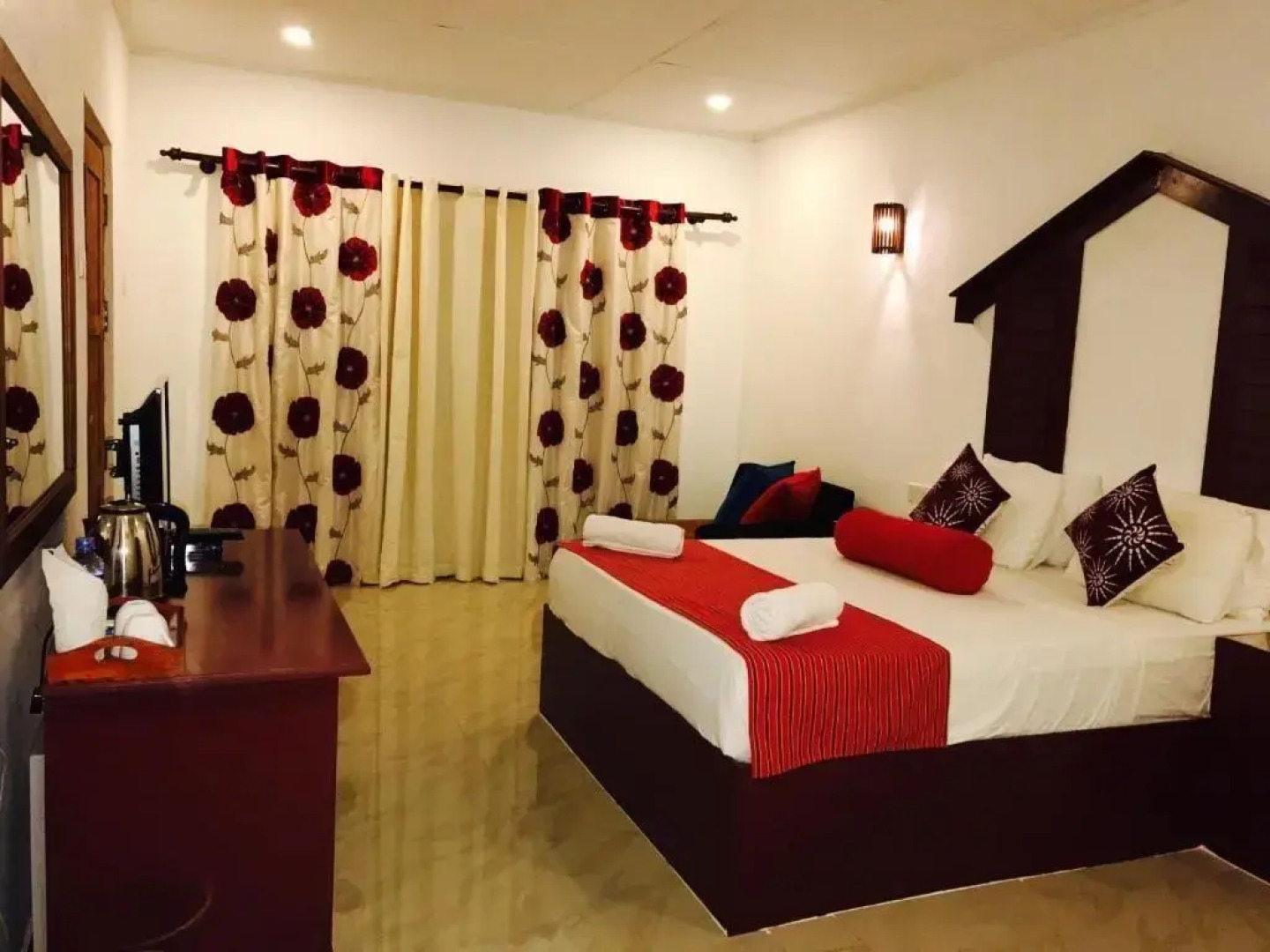 Sunshine Resort & Spa