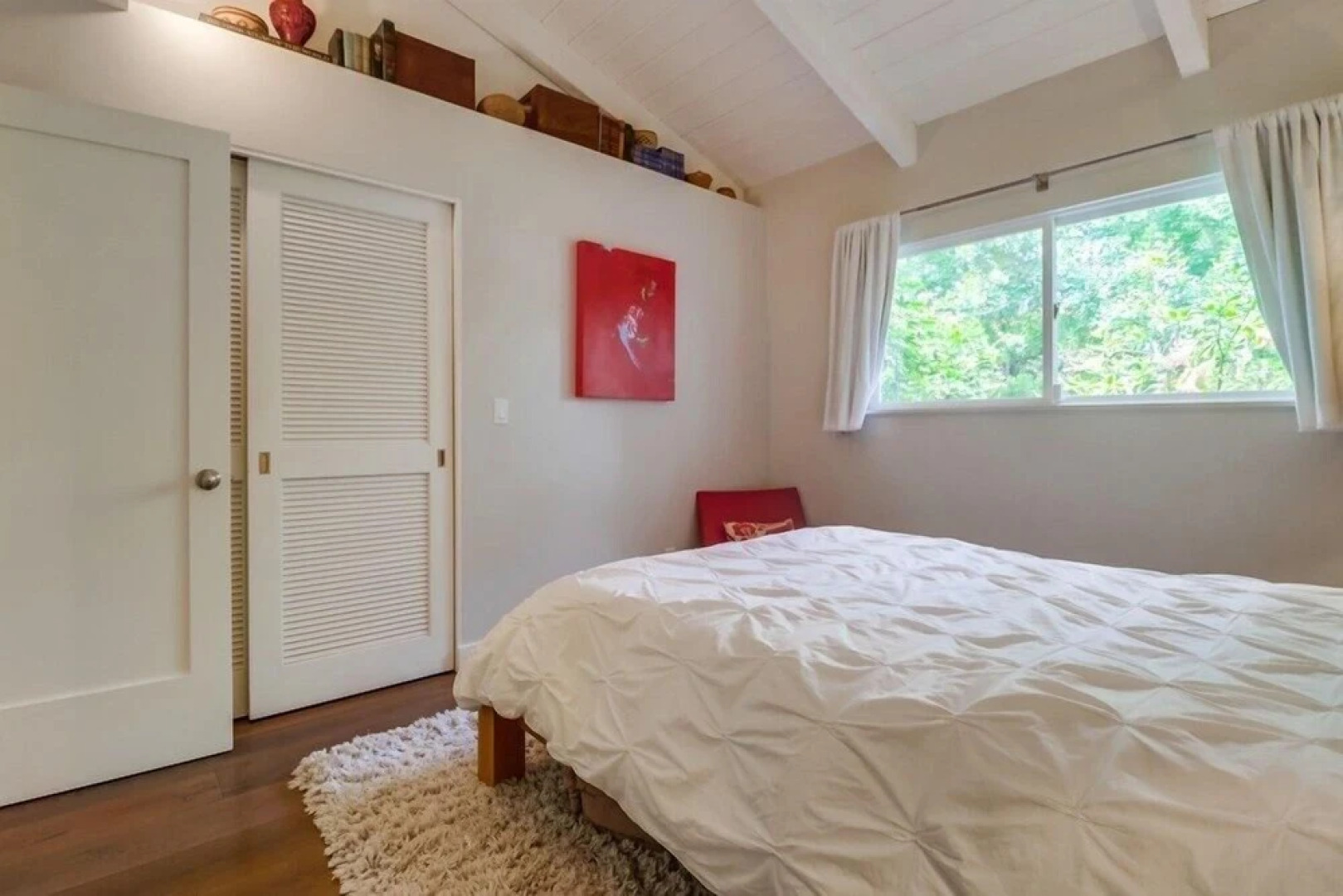 1155 Hymettus Ave 4 Bedroom Home by Redawning