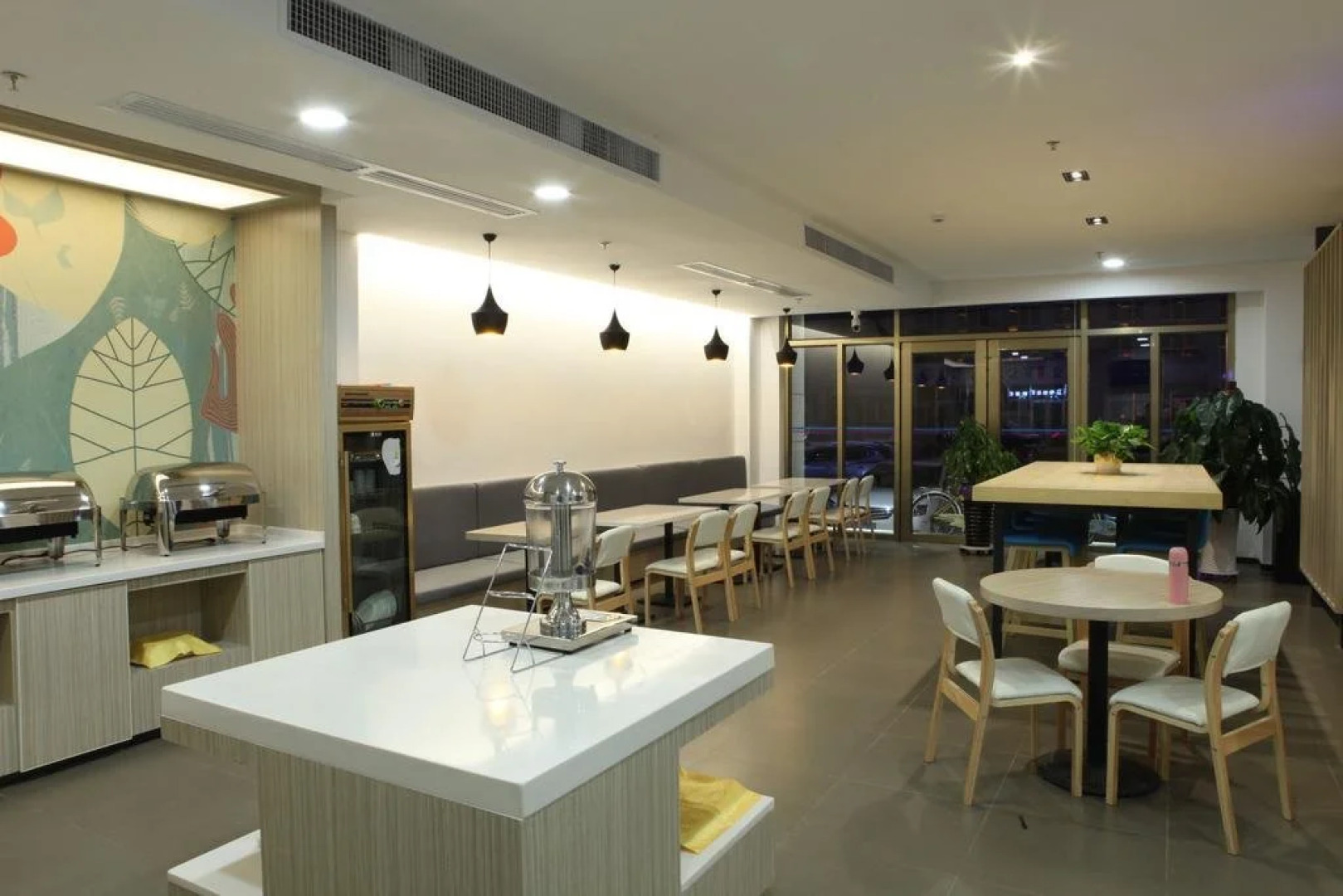 Hanting Express Guyuan Museum