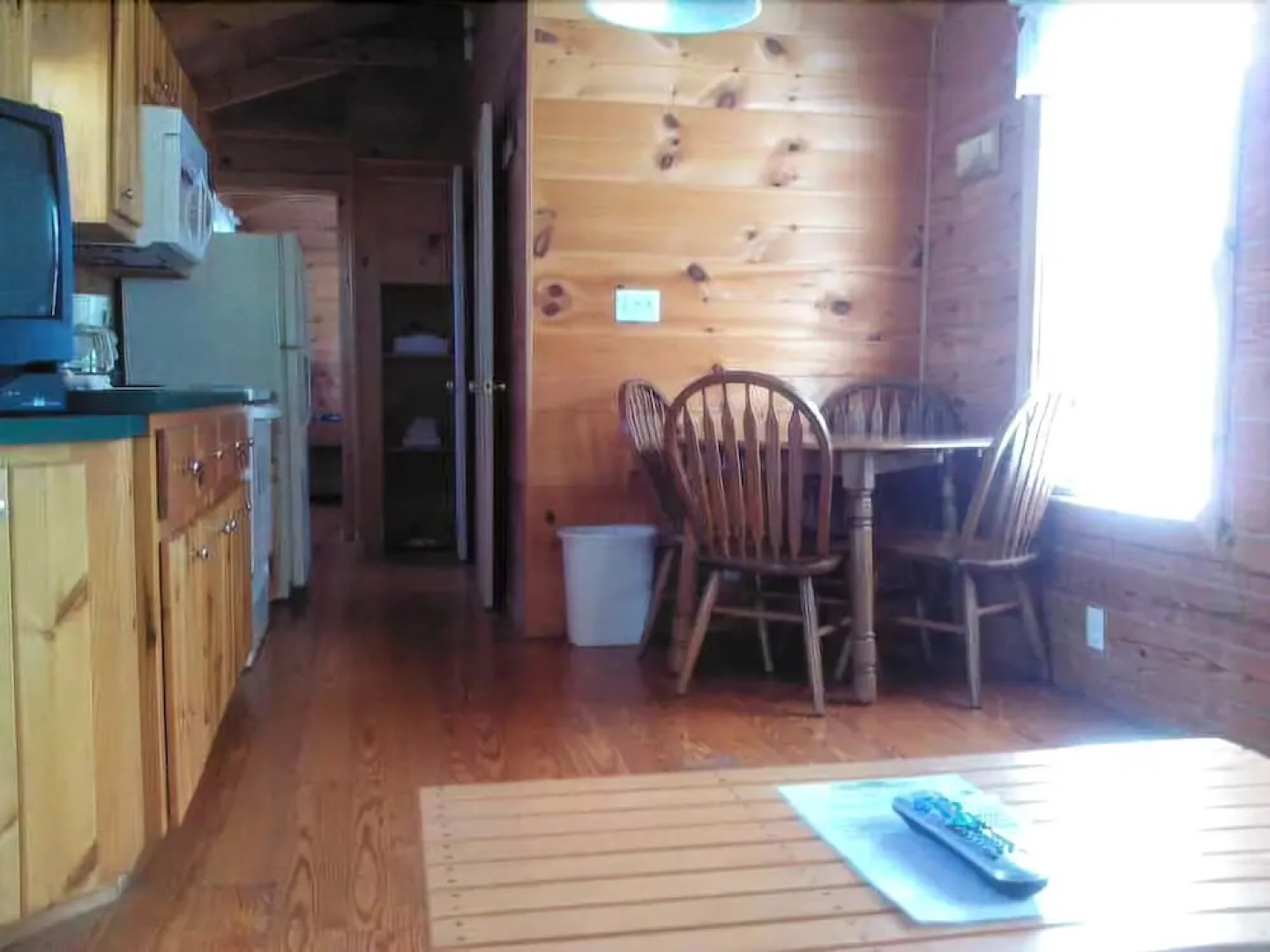 Riverside Log Cabins