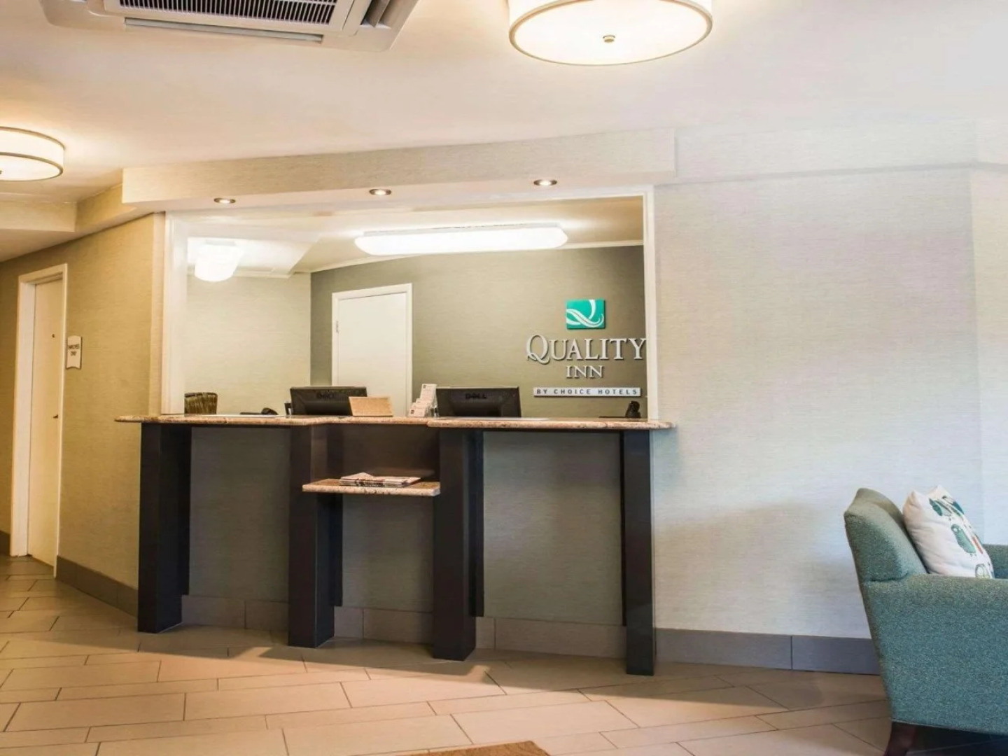 Quality Inn University Center