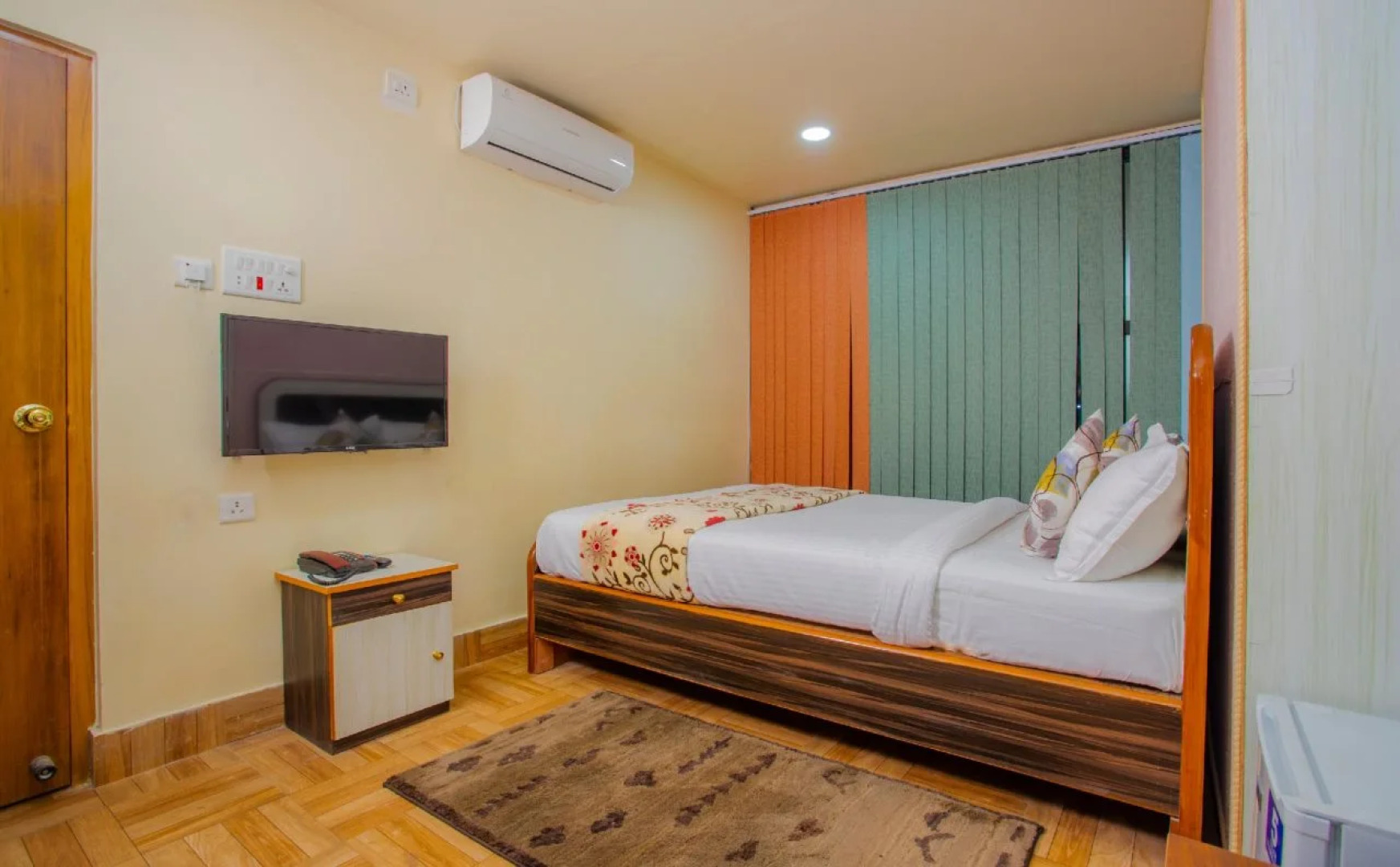 Hotel Utsav By OYO Rooms