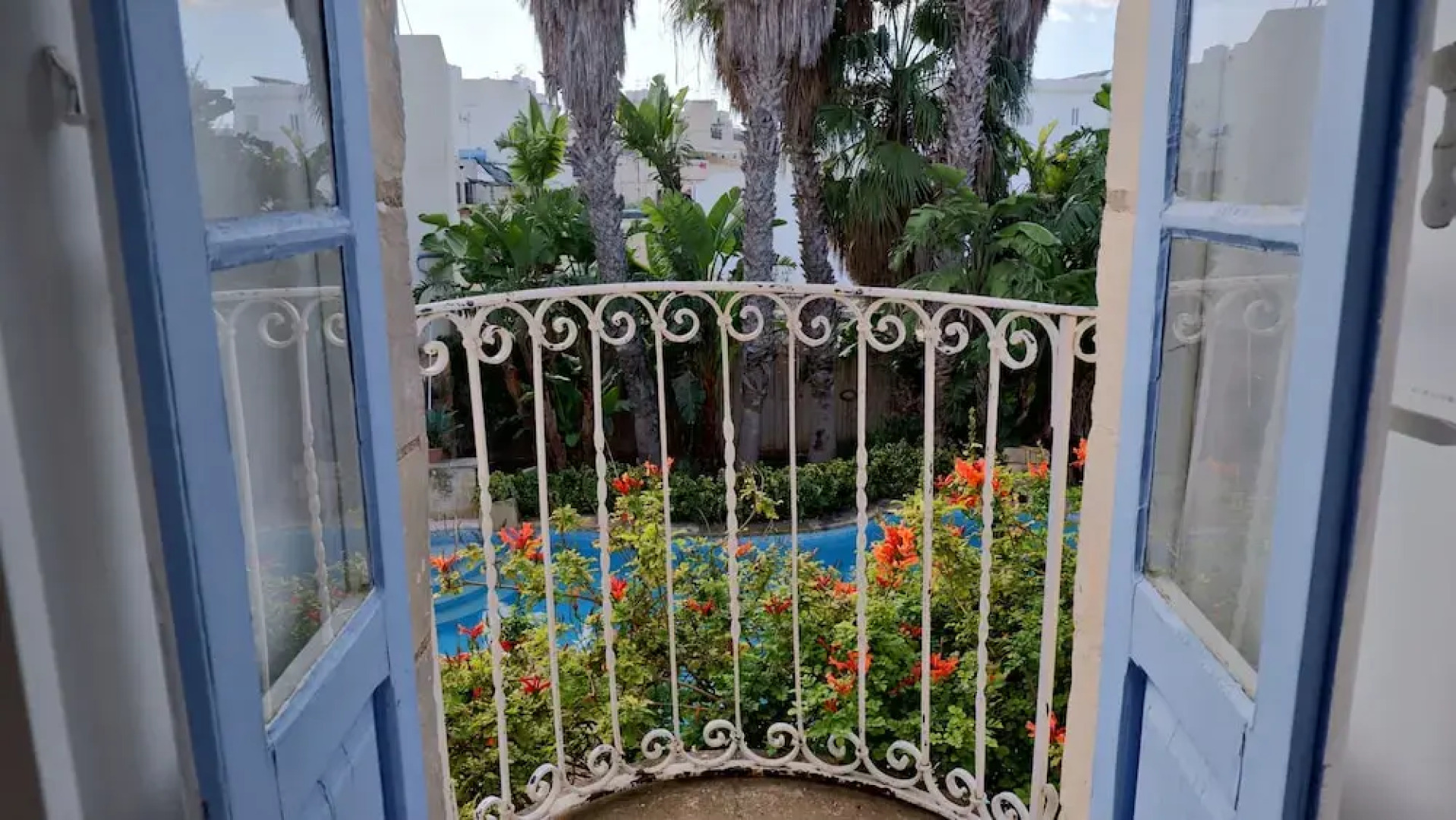 Village Knights Accommodation