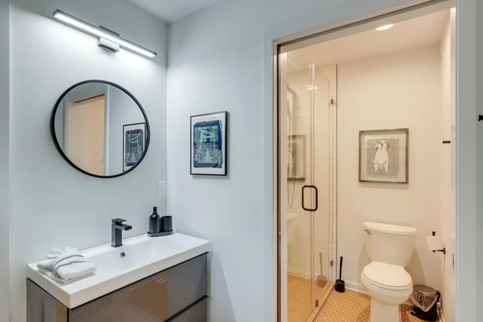 Brevard Retreat: Fireplace, Deck & Screened Porch!