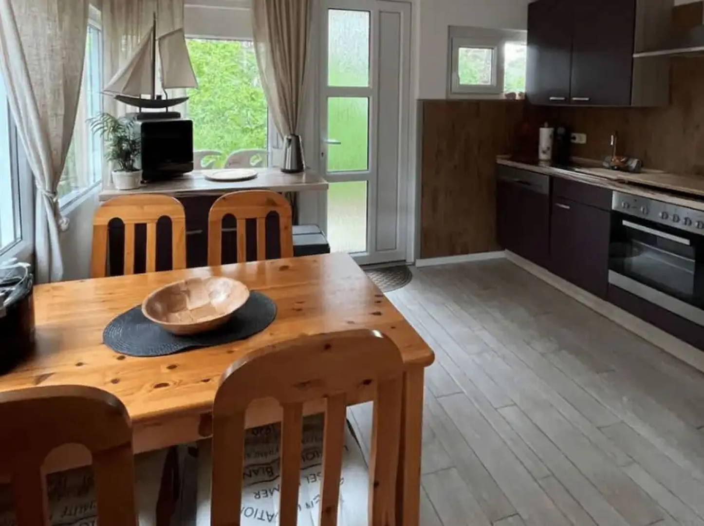 Holiday Home With Direct Access to the Beach