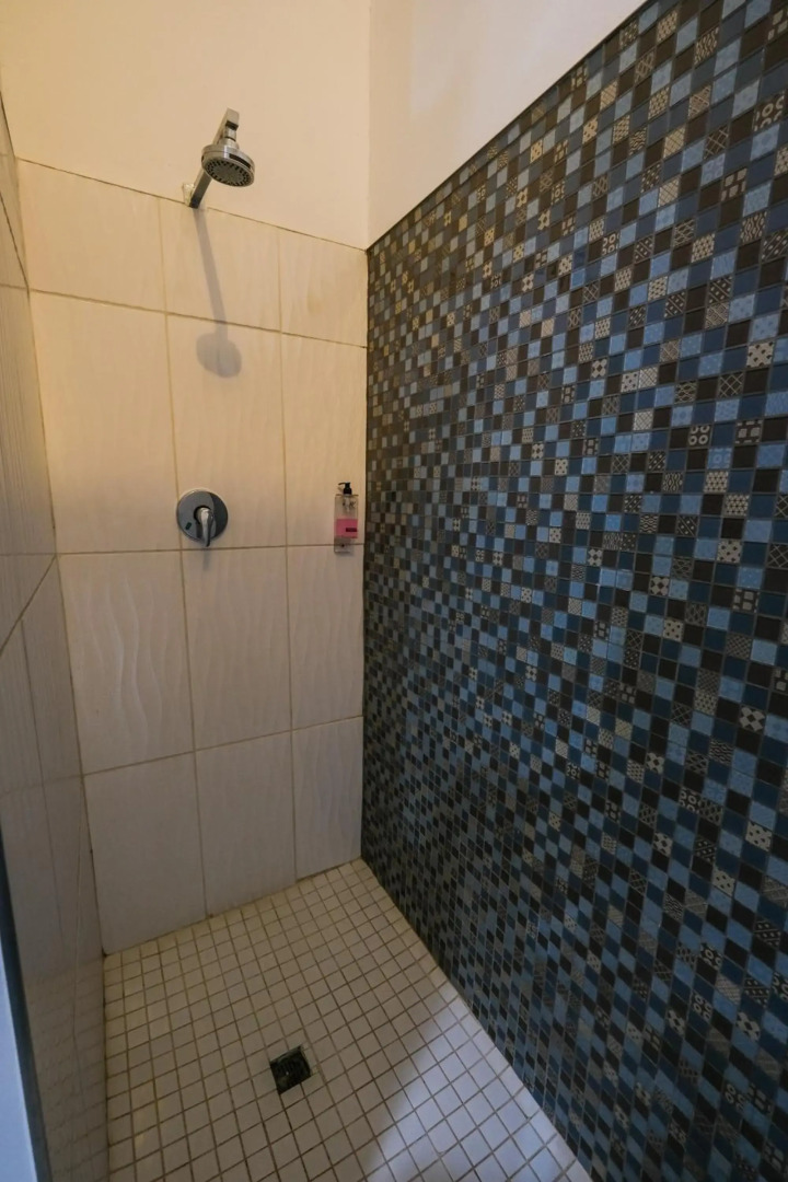 Rose Acres Guest House