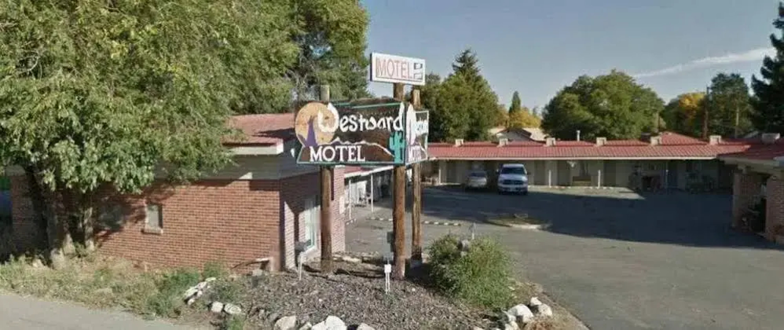 WestWard Motel