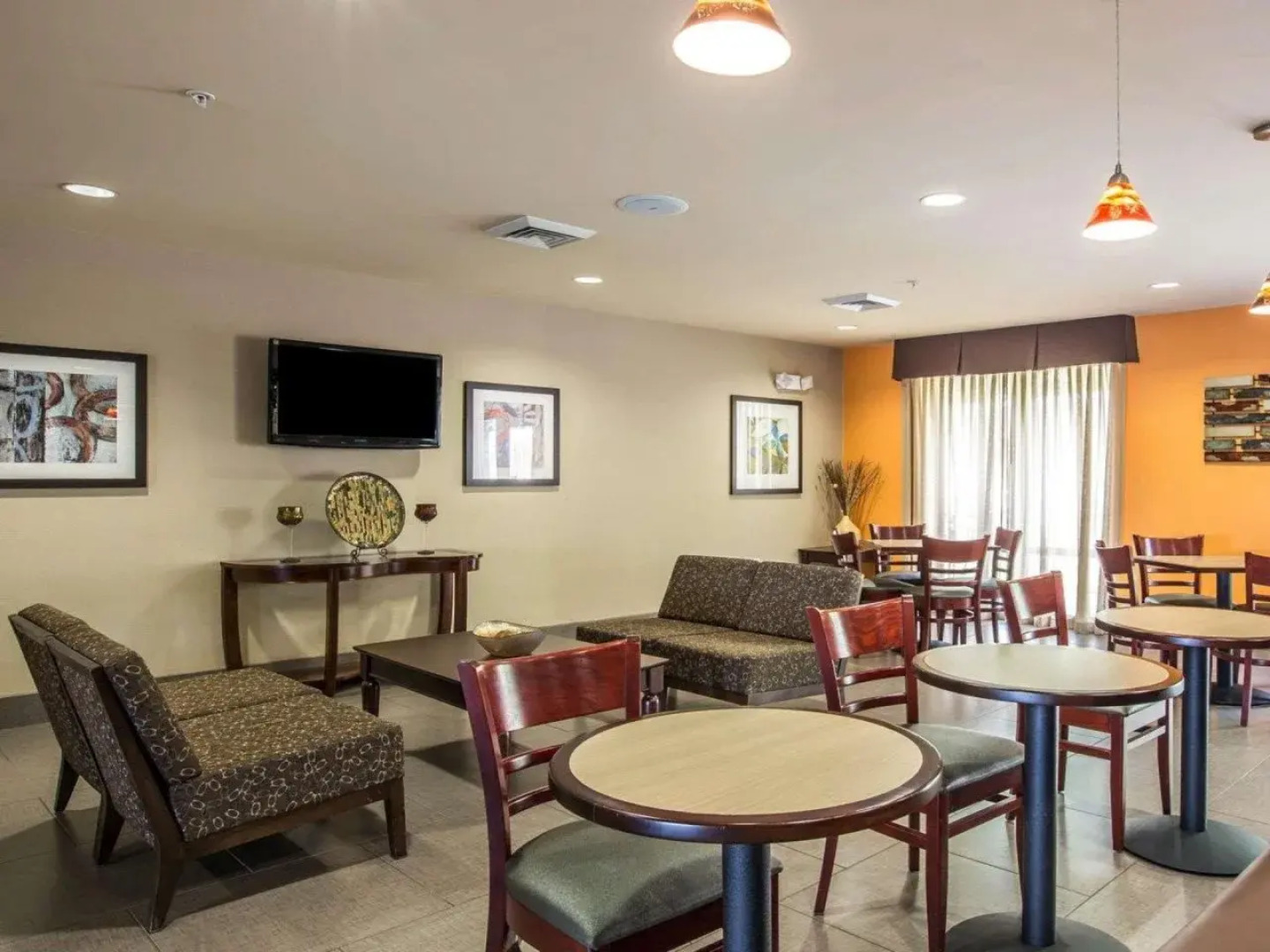 Comfort Suites Whitsett - Greensboro East
