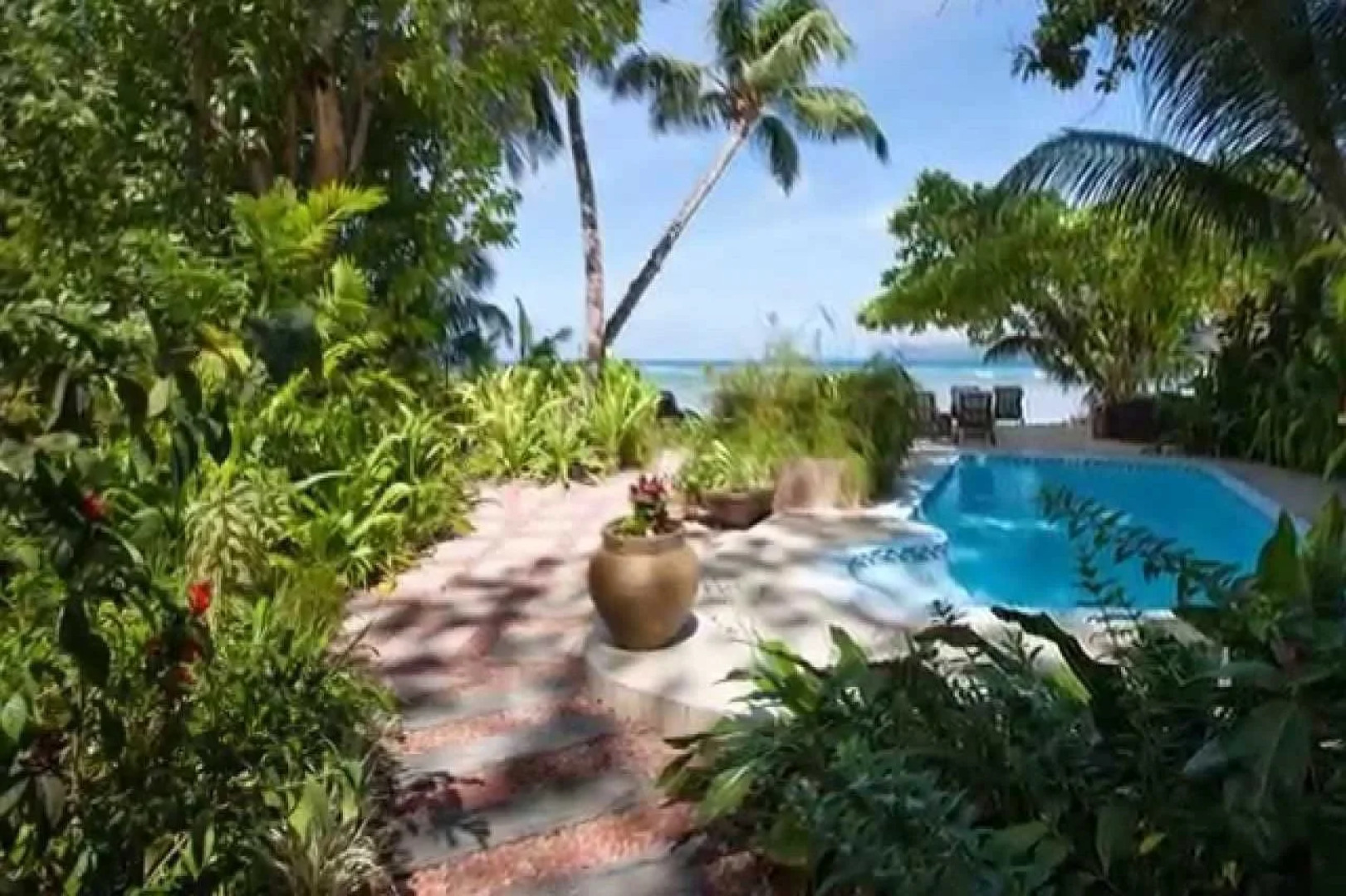 Le Repaire - Boutique Hotel & Restaurant