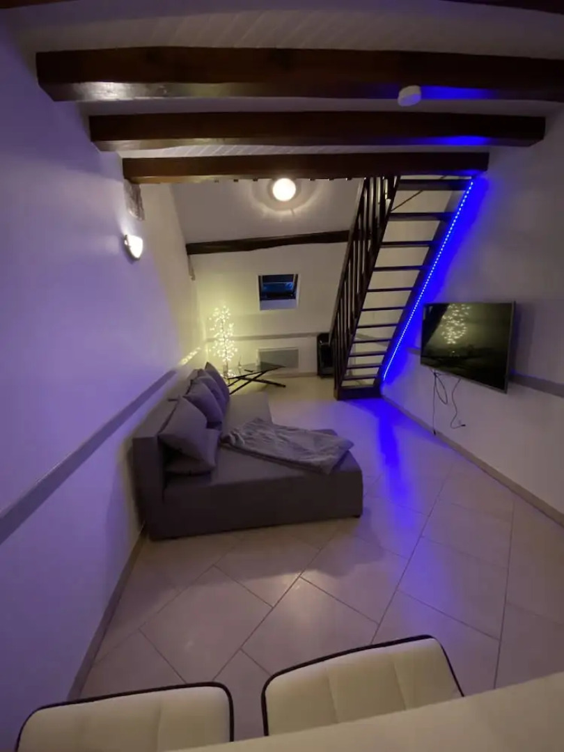 Superbe appartement & piscine privée à Sens